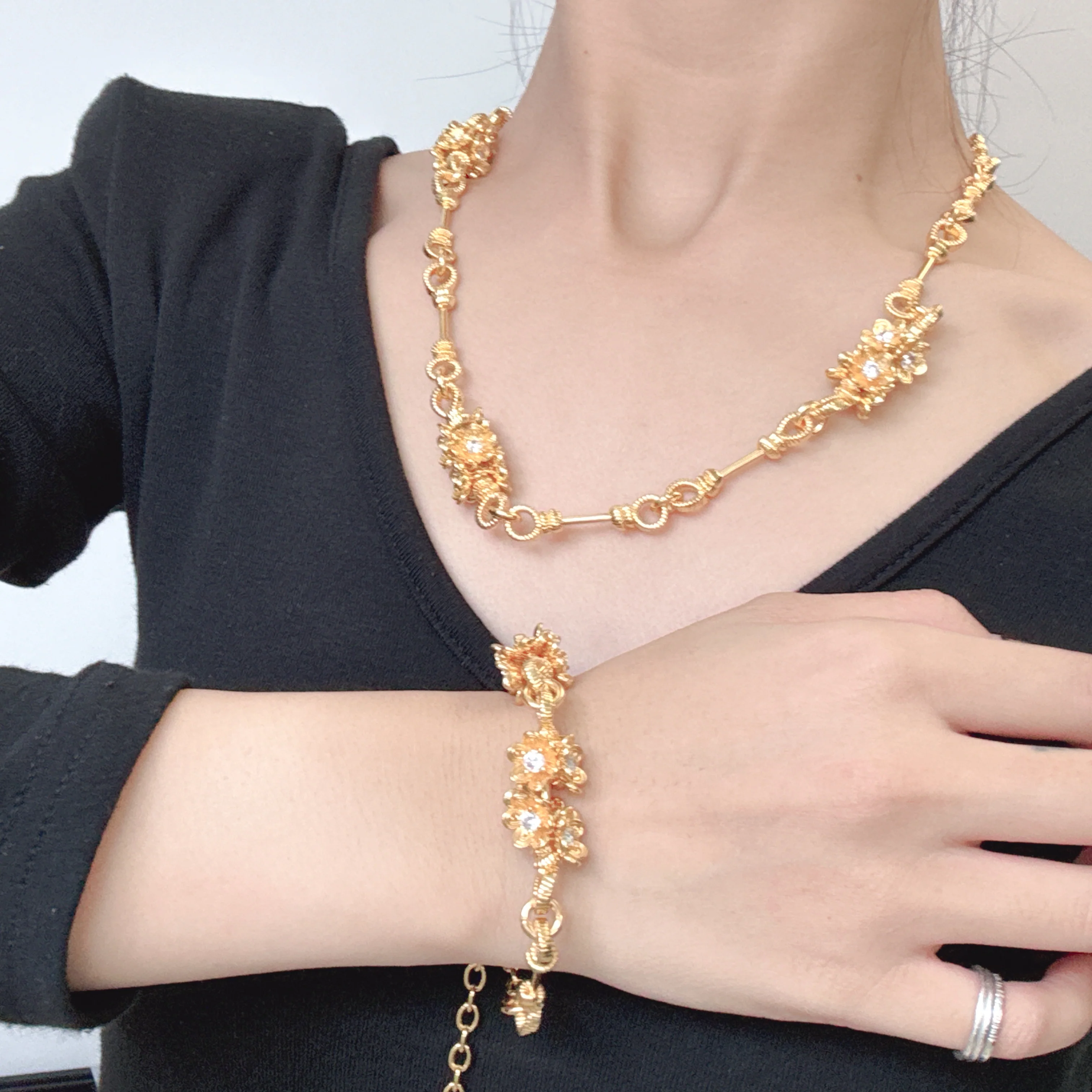 미우미우 목걸이 60951 Miu Miu Necklace 상세 이미지 16