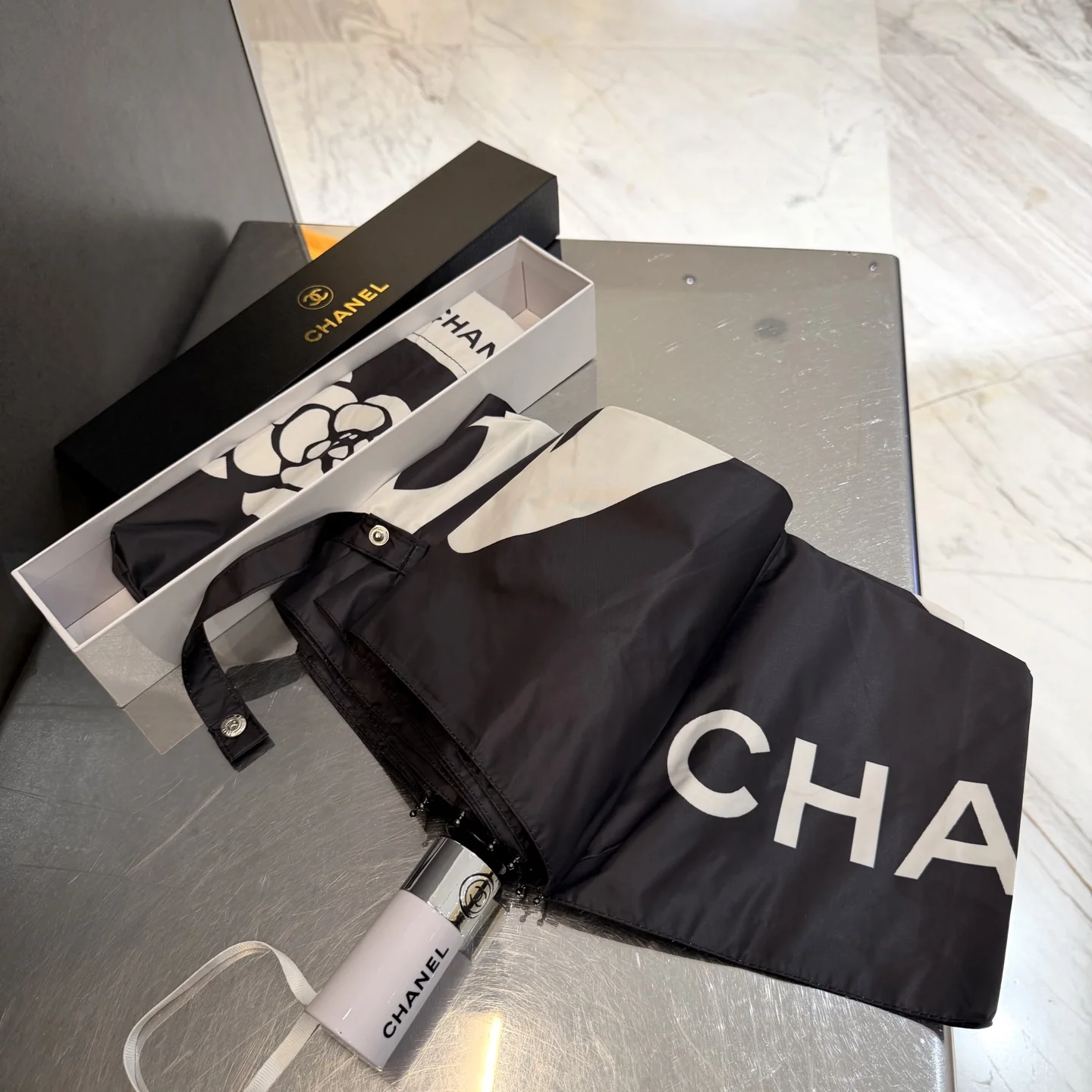 샤넬 우산 85284 Chanel Umbrella 상세 이미지 3