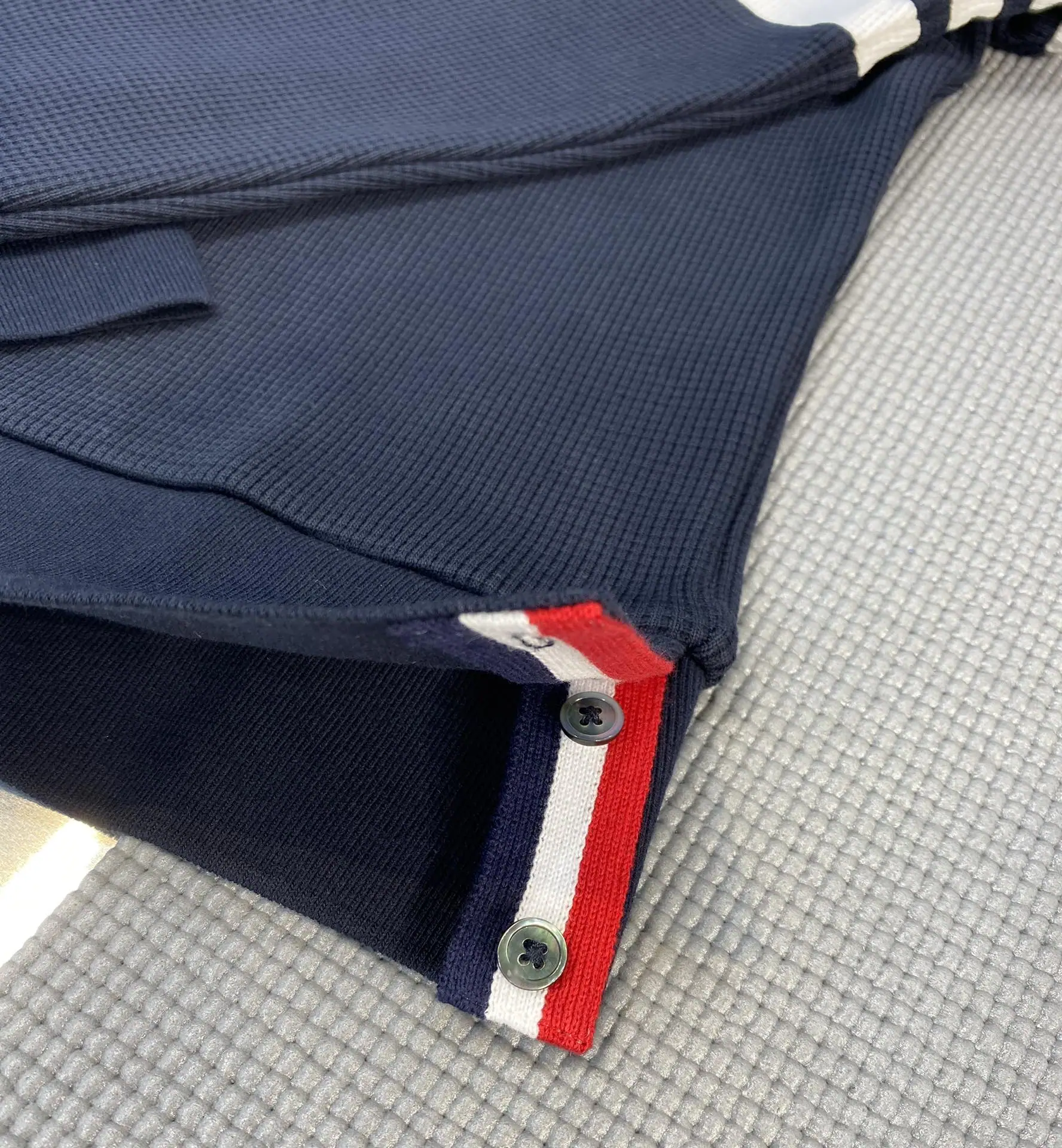 톰브라운 오버핏 남성 긴팔 니트스웨트셔츠 상세 이미지 4