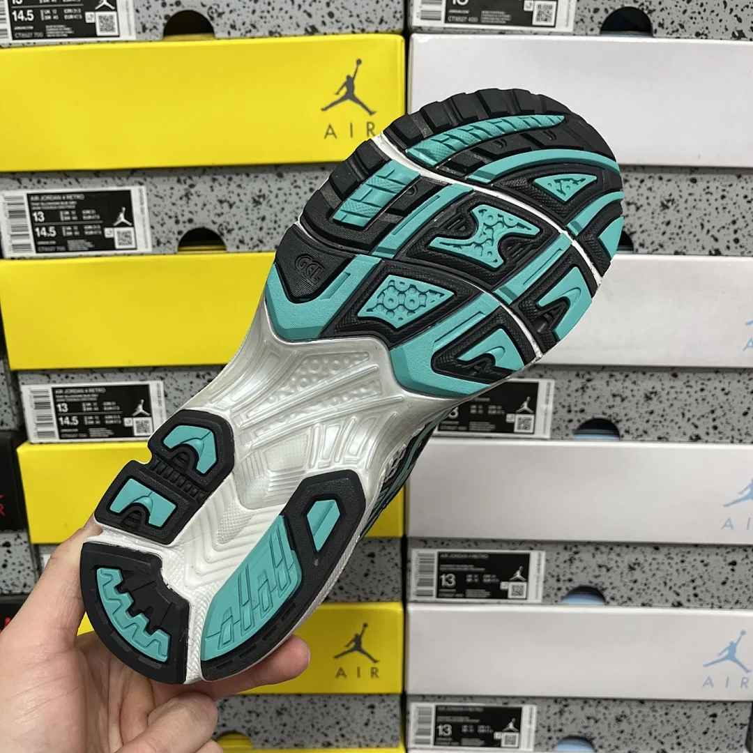 아식스 [TOP] 젤 카야노 14 1203A740-100 200302 Asics Gel-Kayano 14 Tiffany 상세 이미지 4