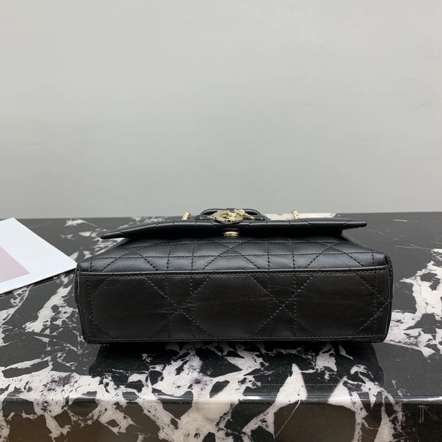 디올 리본 장식 램스킨 미니 탑핸들 가방 상세 이미지 9