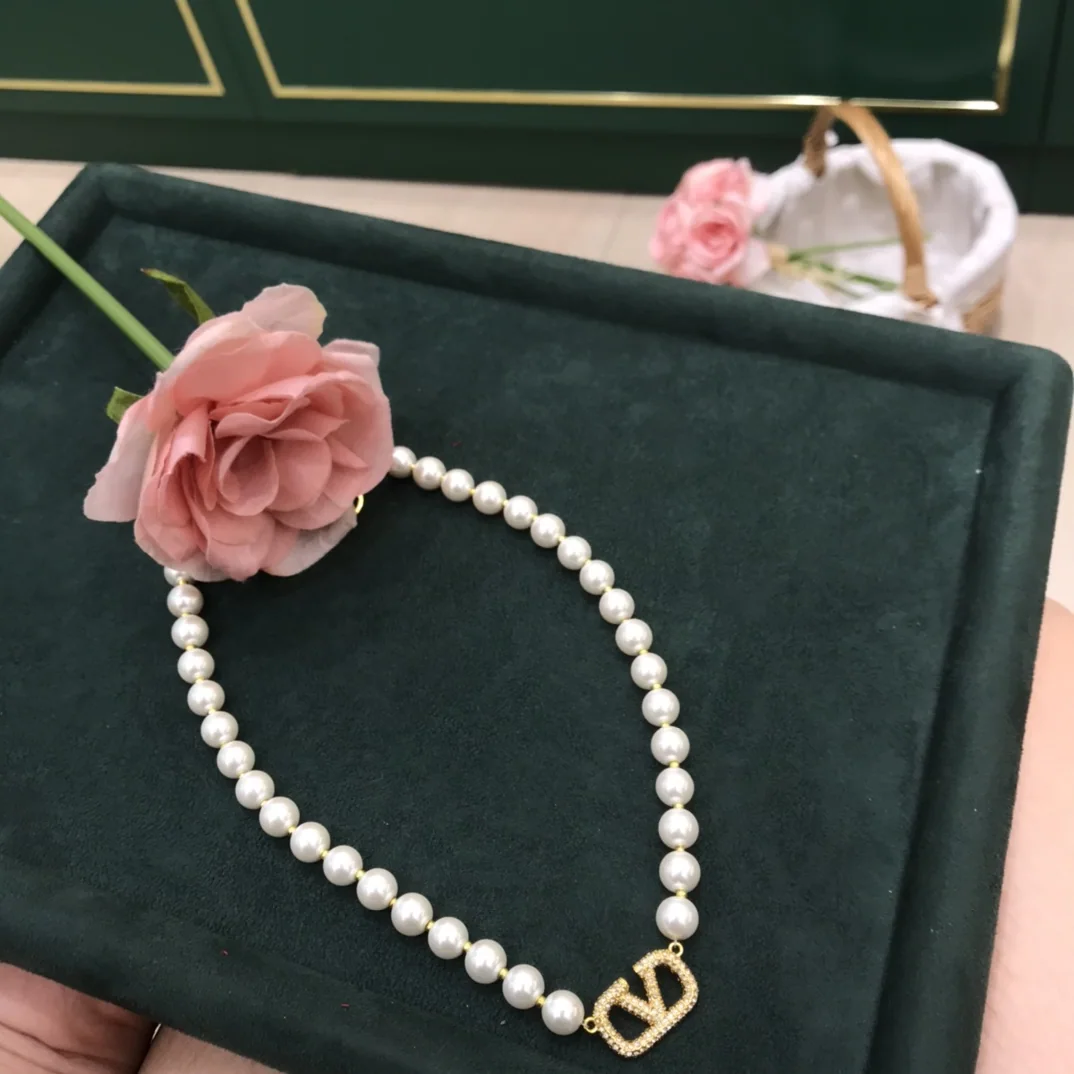 발렌티노 진주 라인스톤 목걸이 상세 이미지 5