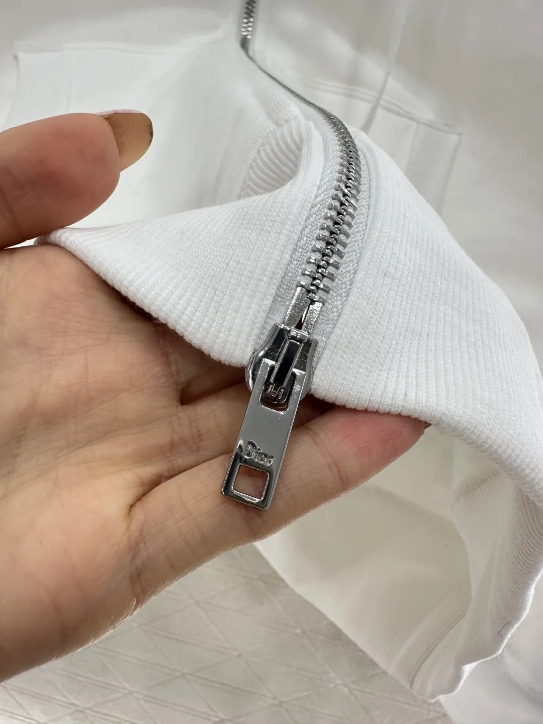 디올 여성 가디건 상세 이미지 7