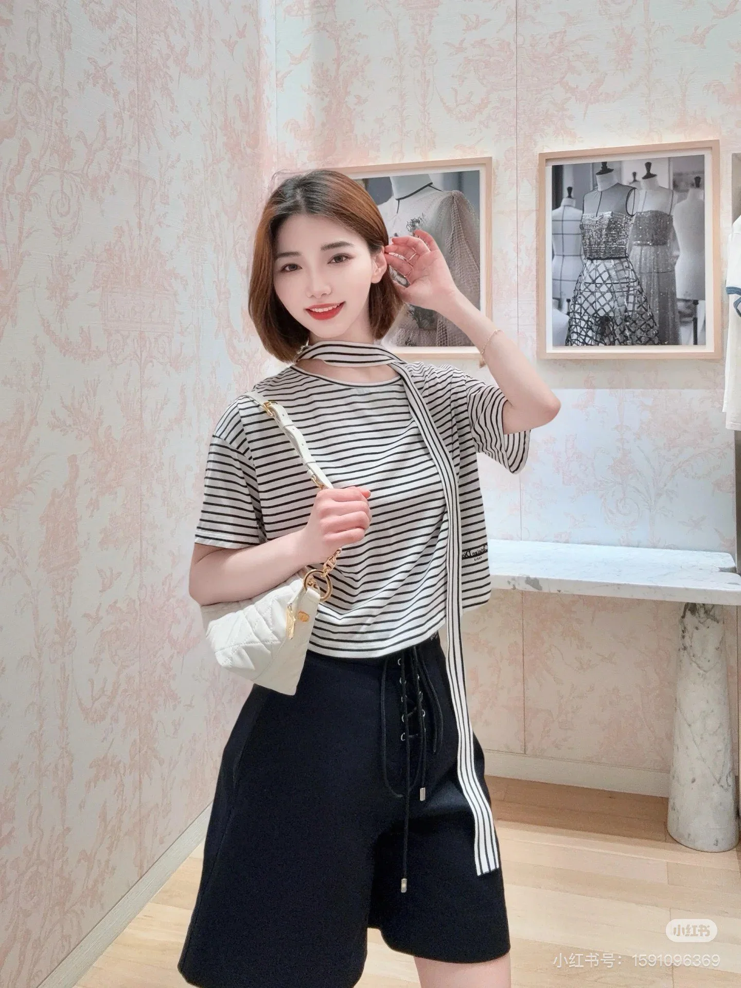 디올 리본 스트라이프 반팔 티셔츠 상세 이미지 2