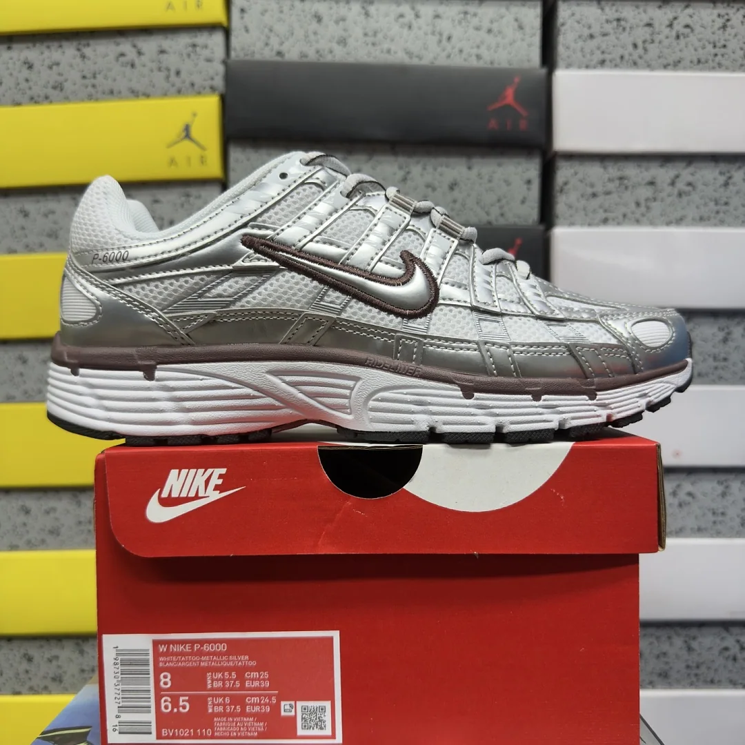 나이키 [PE] P 6000 BV1021-110 201749 Nike P-6000 White Metallic Silver Tattoo