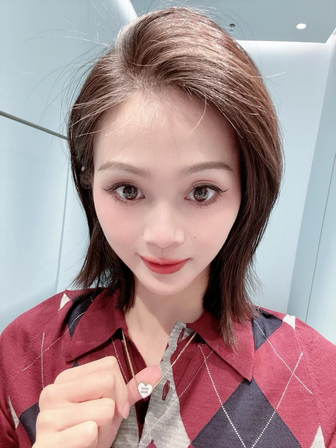 미우미우 하트 레터 장식 목걸이 상세 이미지 3