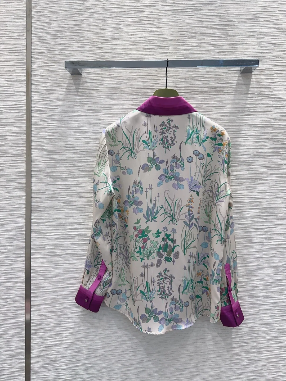 구찌 멀베리 실크 여성 셔츠 2026 SS 상세 이미지 9
