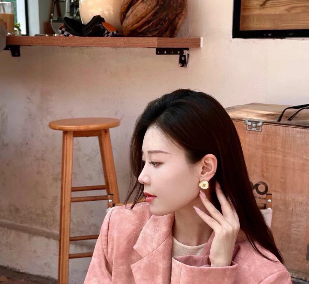 셀린느 개선문 스터드 귀걸이 상세 이미지 8