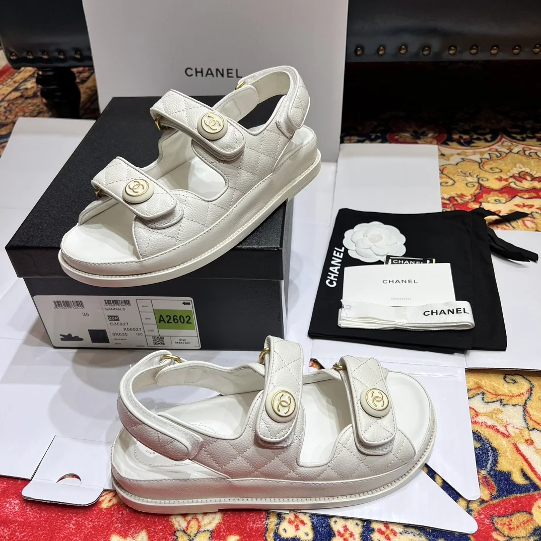 샤넬 클래식 더블 C 벨크로 비치 슈즈 상세 이미지 3
