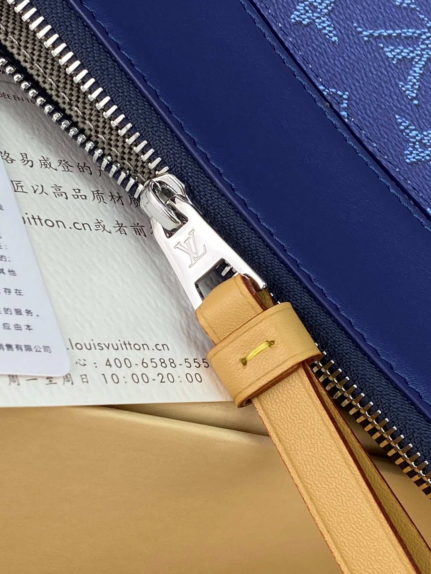루이비통 포쉐트 보야지 수플 클러치백 M12665 상세 이미지 12