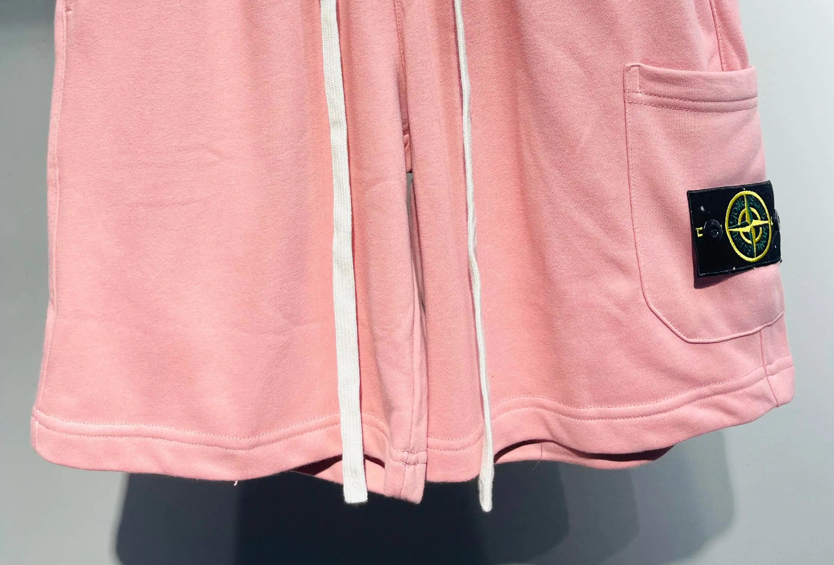 스톤아일랜드 남여공용 반바지 51368 Stone Island Shorts 상세 이미지 5