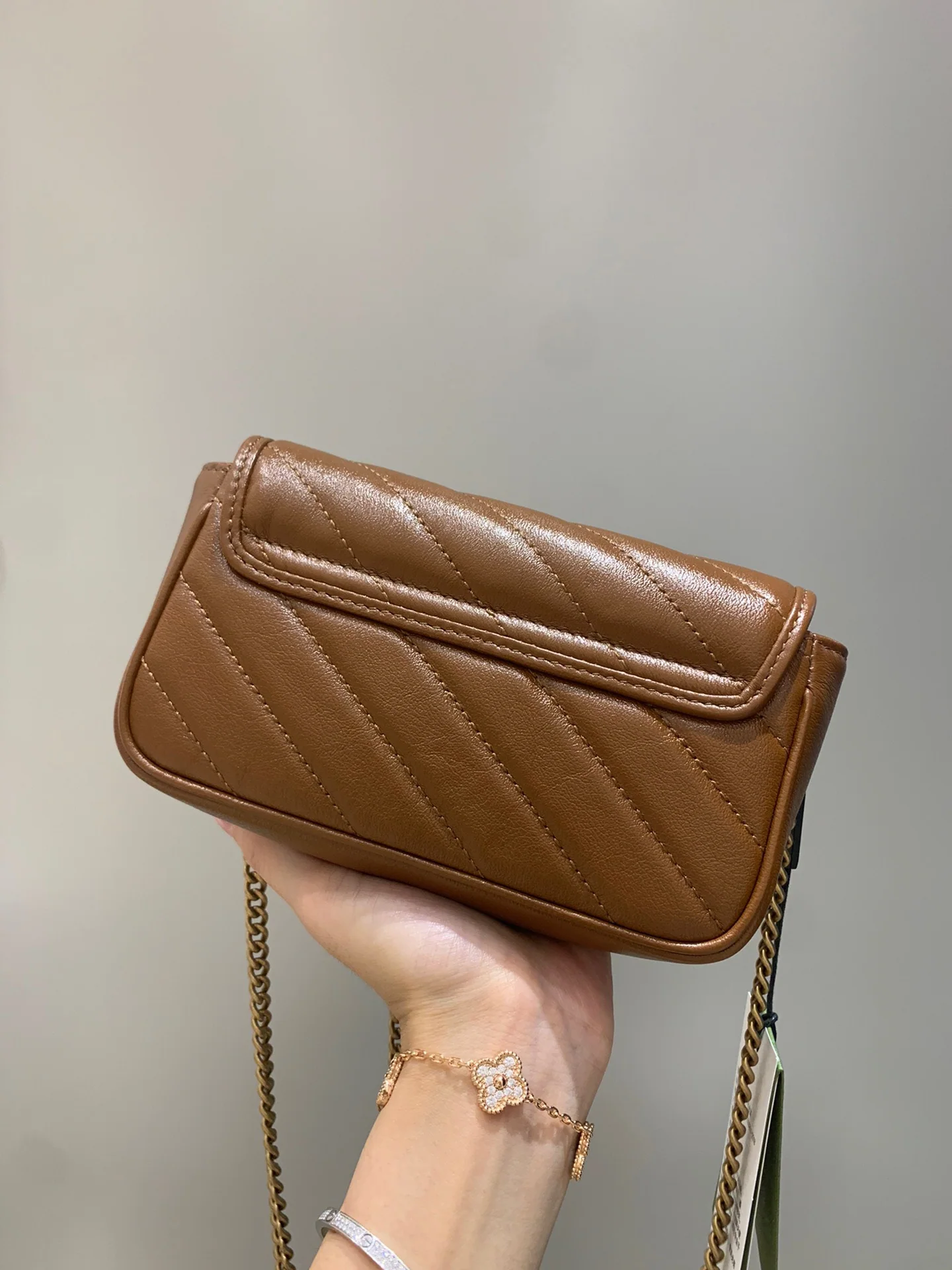 구찌 마몬트 카라멜 미니 숄더백 16.5CM476433 상세 이미지 3