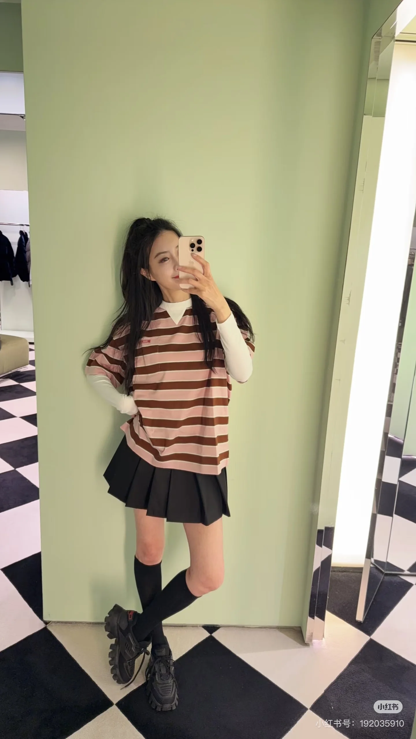 프라다 레트로 스트라이프 크루넥 반팔 티셔츠 26 SS 상세 이미지 2
