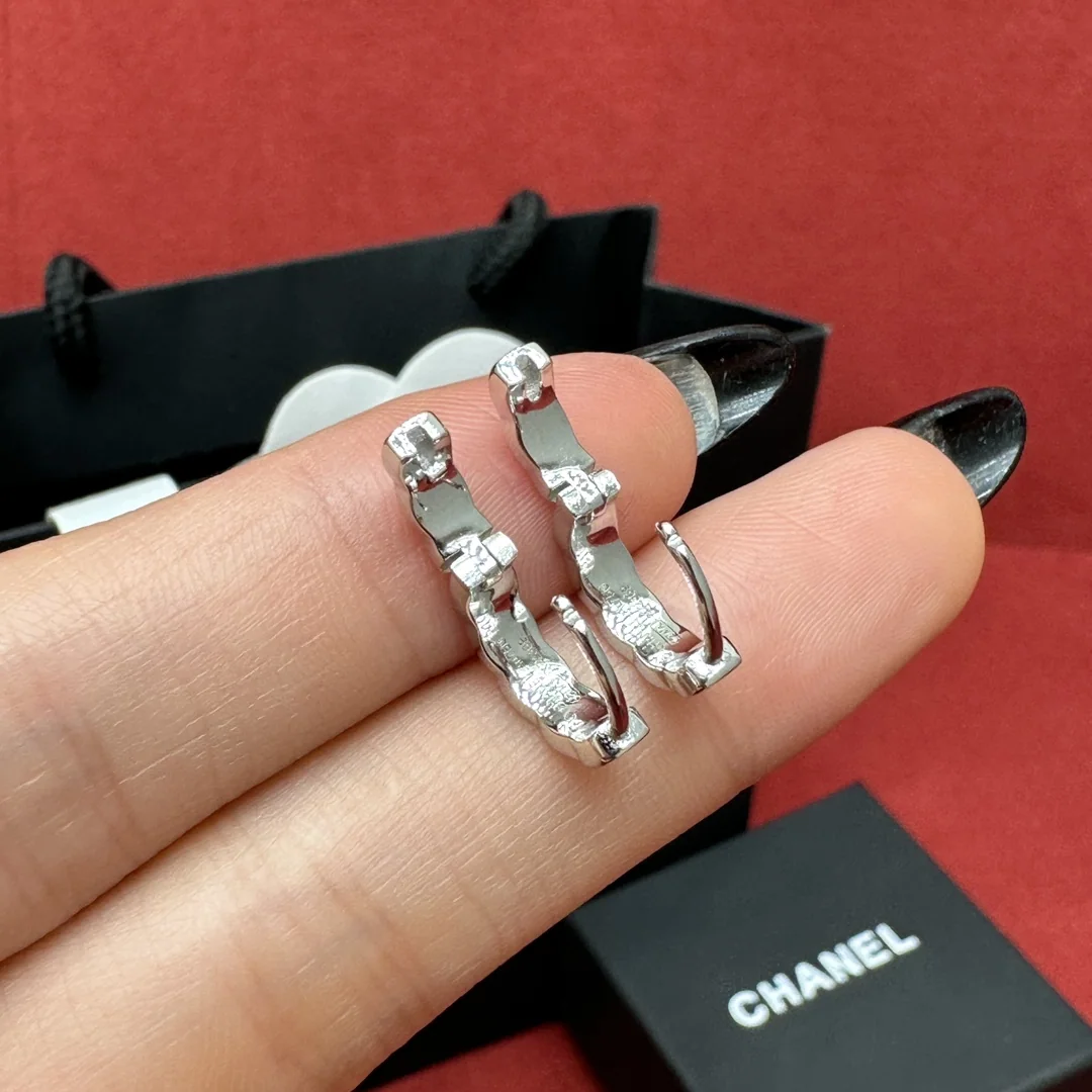 샤넬 화이트골드 코코 크런치 귀걸이 상세 이미지 5