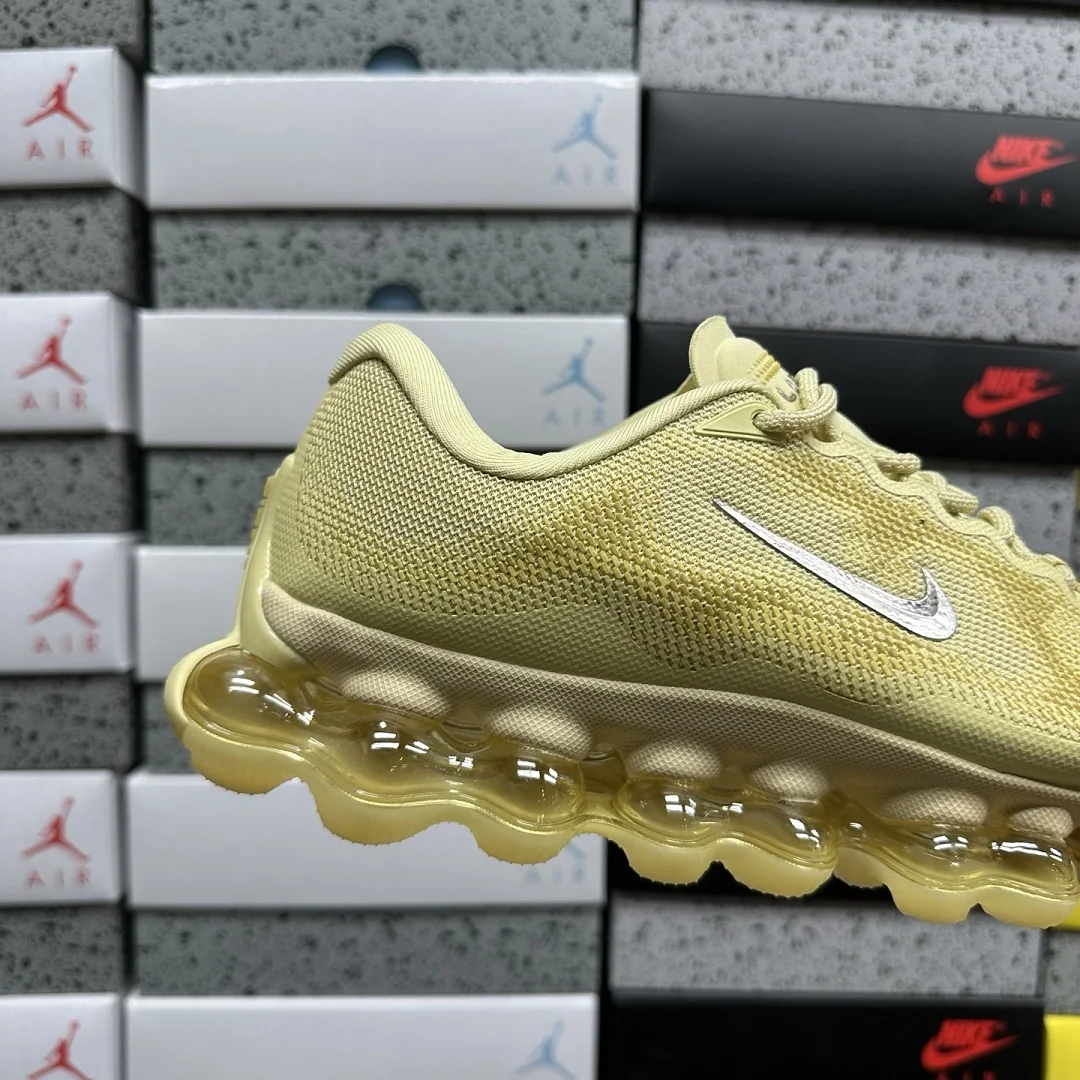 나이키 [EG] 에어 골드 IQ7634-009 201671 Nike Air Liquid Max 상세 이미지 10