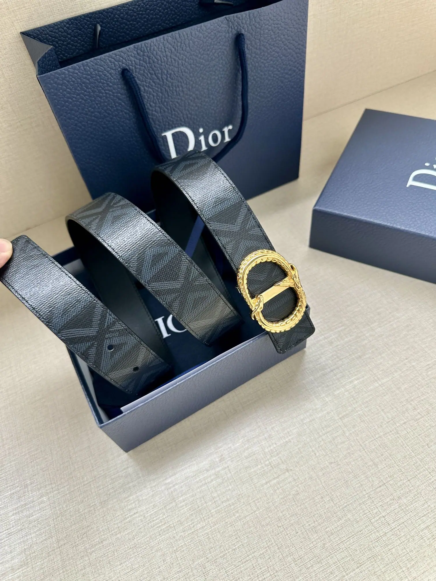 디올 리버시블 CD 다이아몬드 패턴 벨트 상세 이미지 8