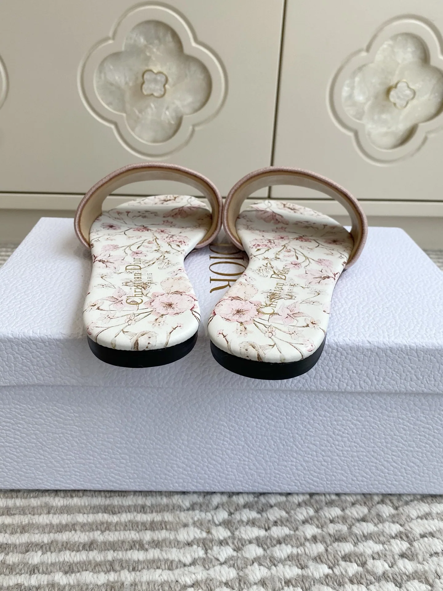 디올 신발 상세 이미지 8