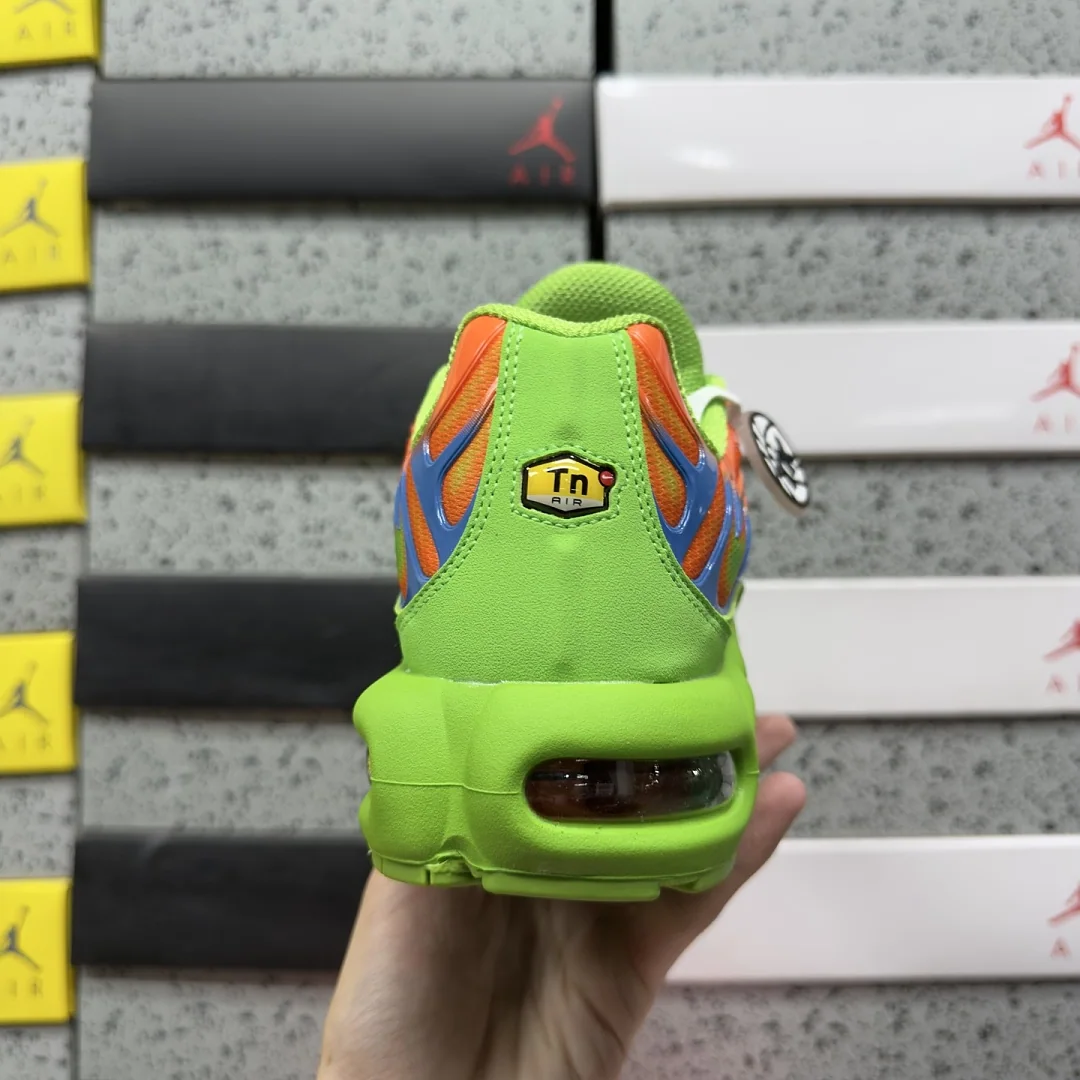 나이키 [TK] 에어 맥스 플러스 DA1472-300 201975 Nike Air Max Plus Supreme Mean Green 상세 이미지 7