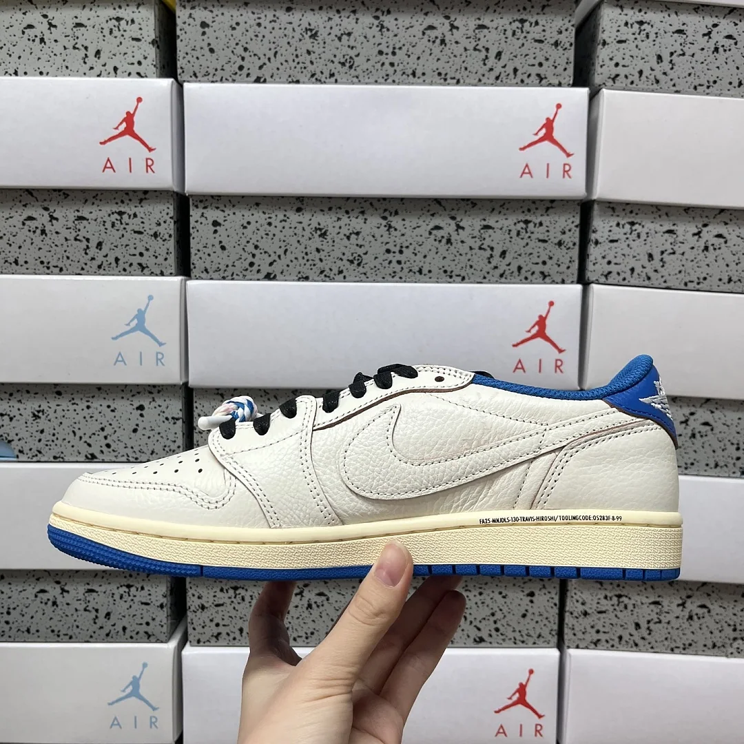 나이키 [PK4.0] DM7866-104 201942 Nike Fragment X Travis Scott Sail Military Blue 상세 이미지 3