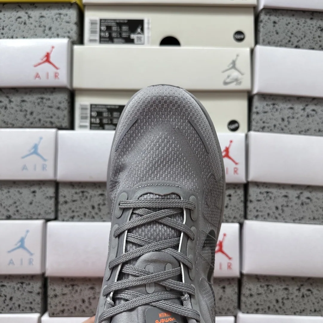 나이키 [5A] 보메로 프리미엄 그레이 HQ2050-755 201632 Nike Vomero Premium 상세 이미지 3