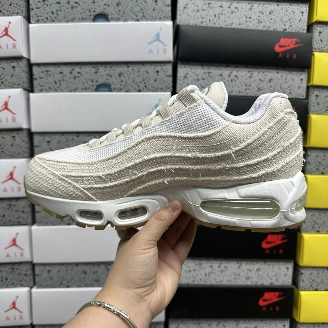 나이키 [GX] 에어 맥스 95 OG IM4743-100 201717 Nike Air Max 95 OG Light Orewood Brown 상세 이미지 2