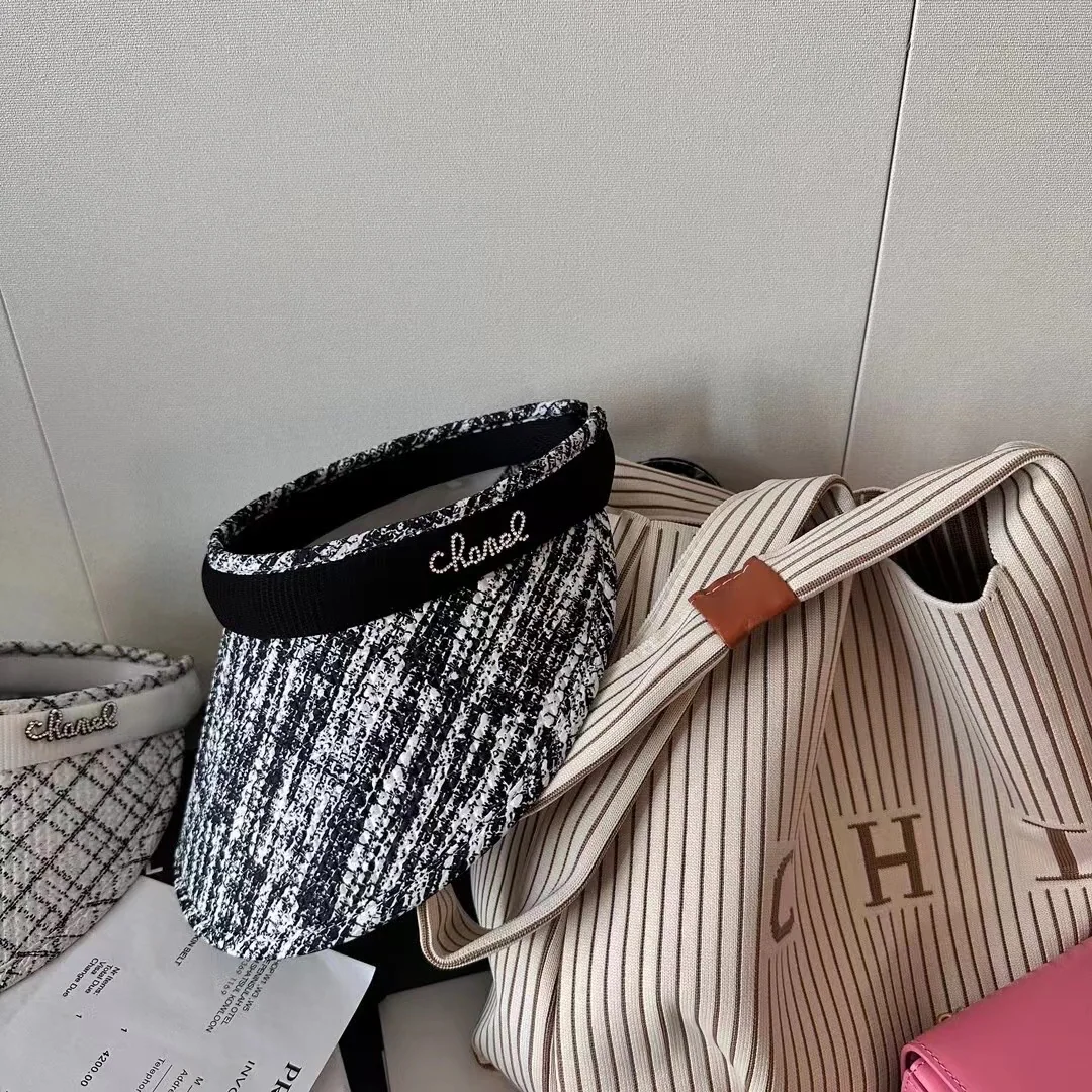 샤넬 체크무늬 바이저 햇 모자 상세 이미지 8
