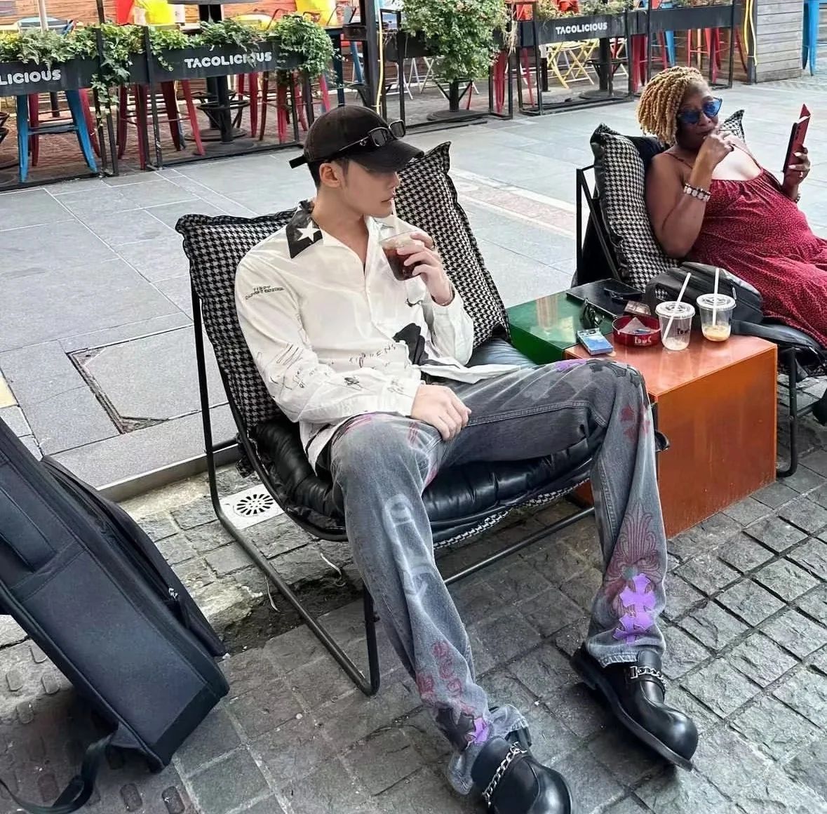 크롬하츠 블랙 에어브러시 로고 남성 진 상세 이미지 5