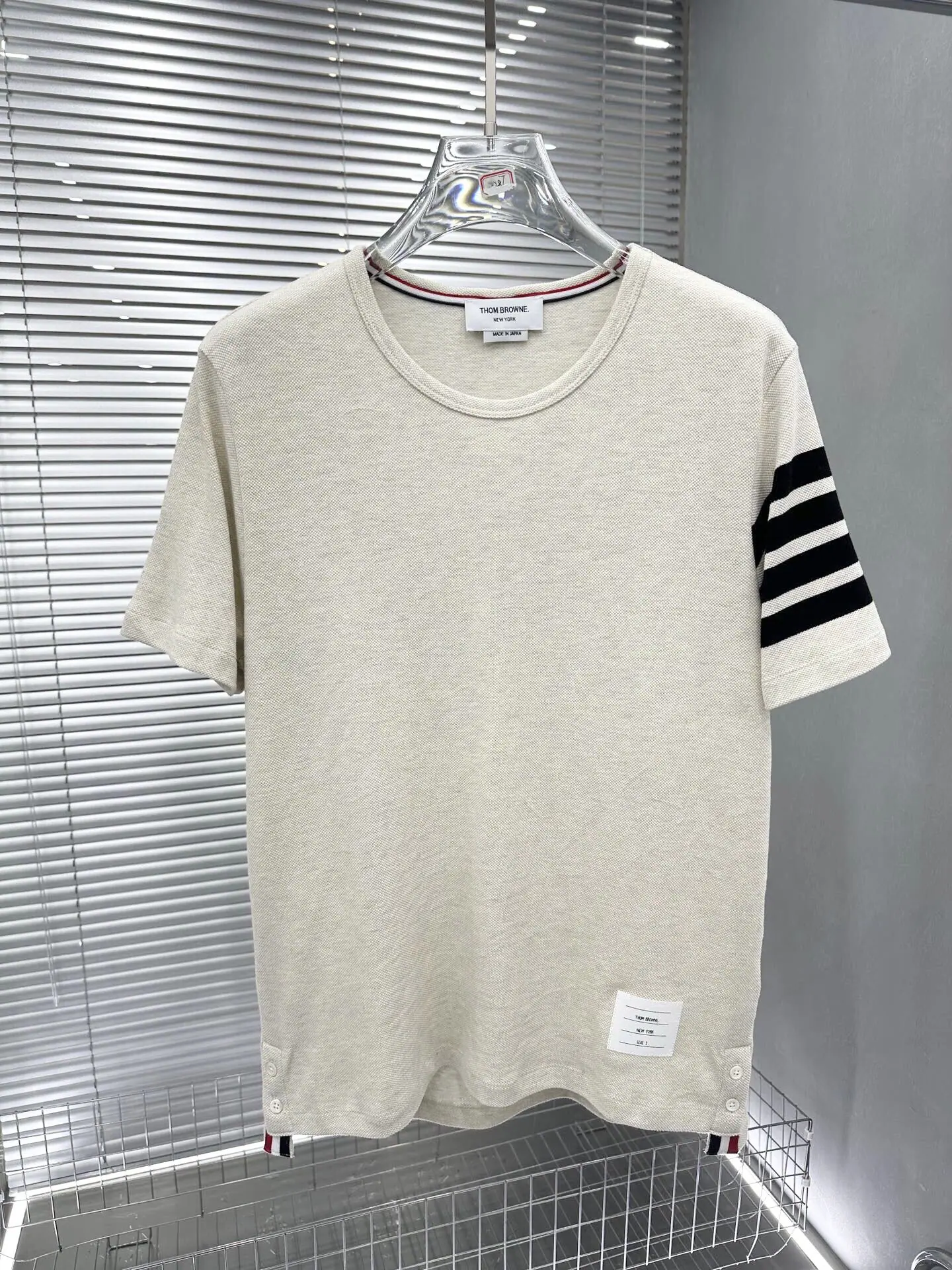 톰브라운 플로럴 그레이 코튼 피케 반팔 티셔츠 상세 이미지 1