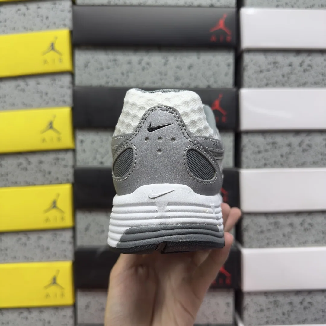 나이키 [PE] P 6000 IR2004-100 201744 Nike P-6000 White Metallic Cool Grey Black 상세 이미지 7