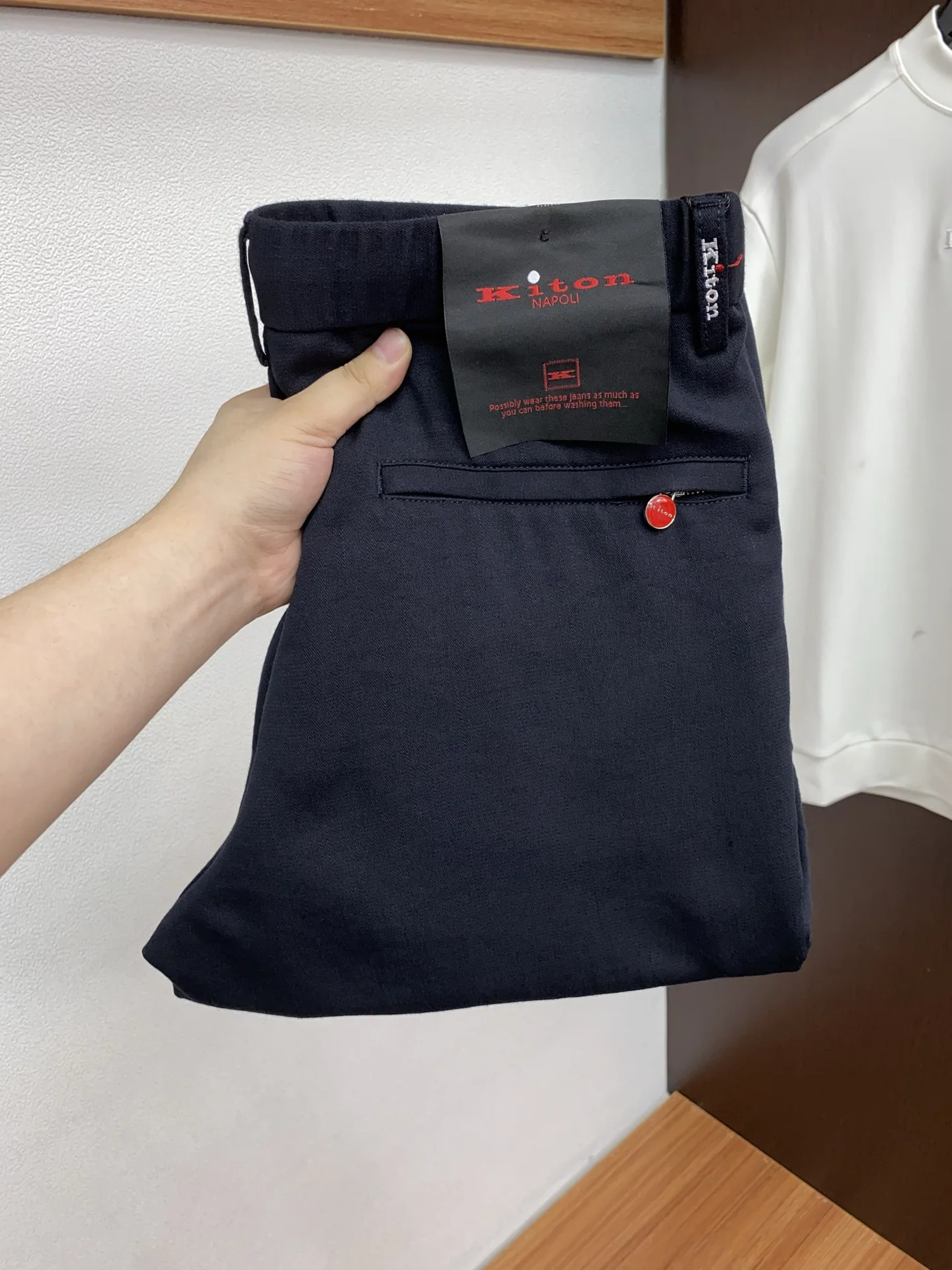 키톤 2026 SS 남성 바지 88514 Kiton 상세 이미지 1