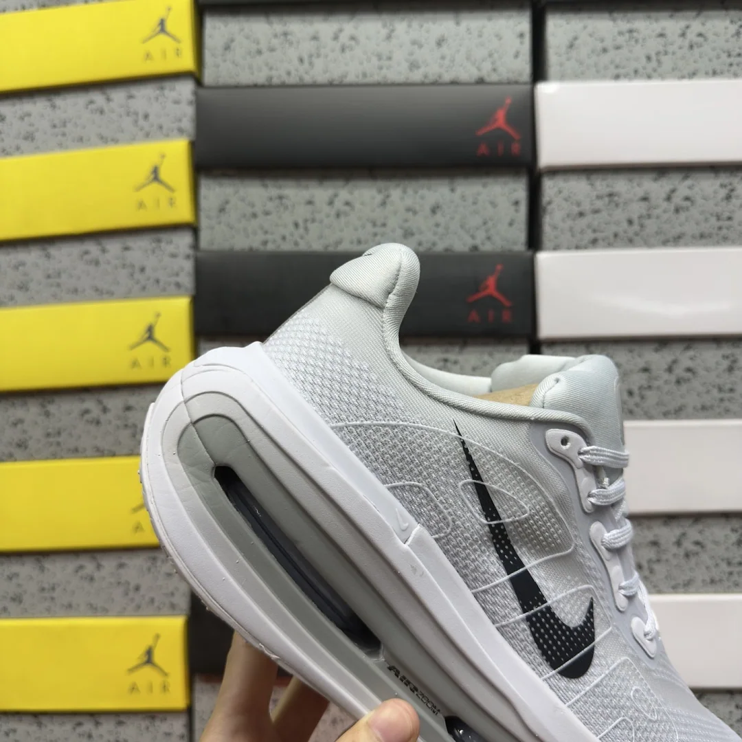 나이키 [5A] 보메로 프리미엄 HQ2050-104 201800 Nike Vomero Premium Grey Fog Dark Obsidian 상세 이미지 2