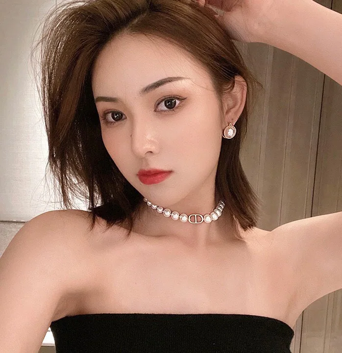 셀린느 하프 진주 메탈 귀걸이 상세 이미지 4
