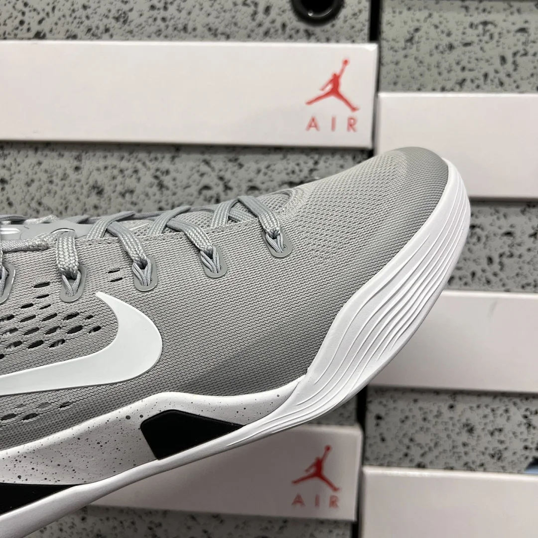 나이키 [GX] 코비 9 EM 로우 프로트로 TB IH1401-001 201389 Nike Kobe 9 EM Low Protro TB Wolf 상세 이미지 7