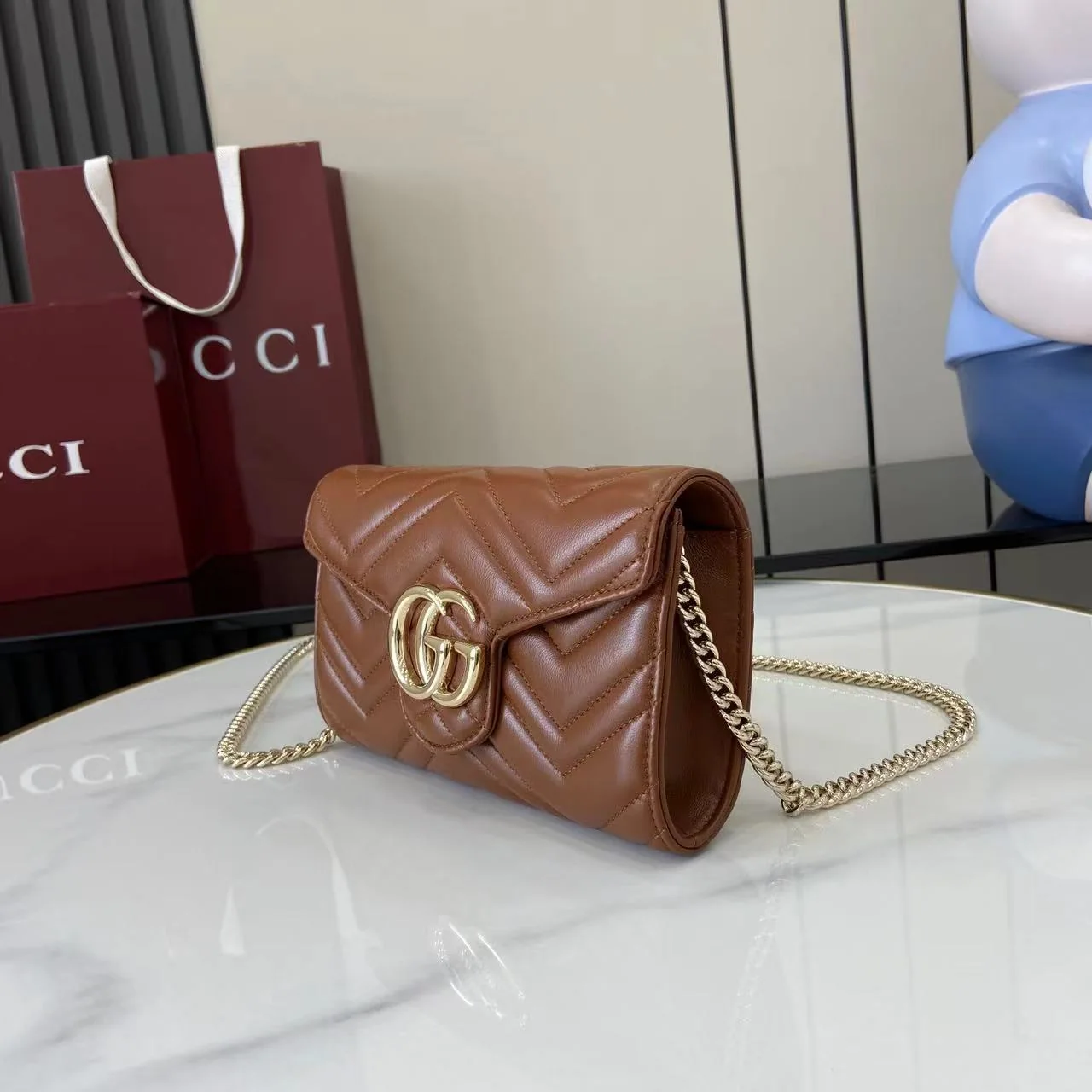 구찌 GG 마몬트 퀼팅 체인 지갑 상세 이미지 6