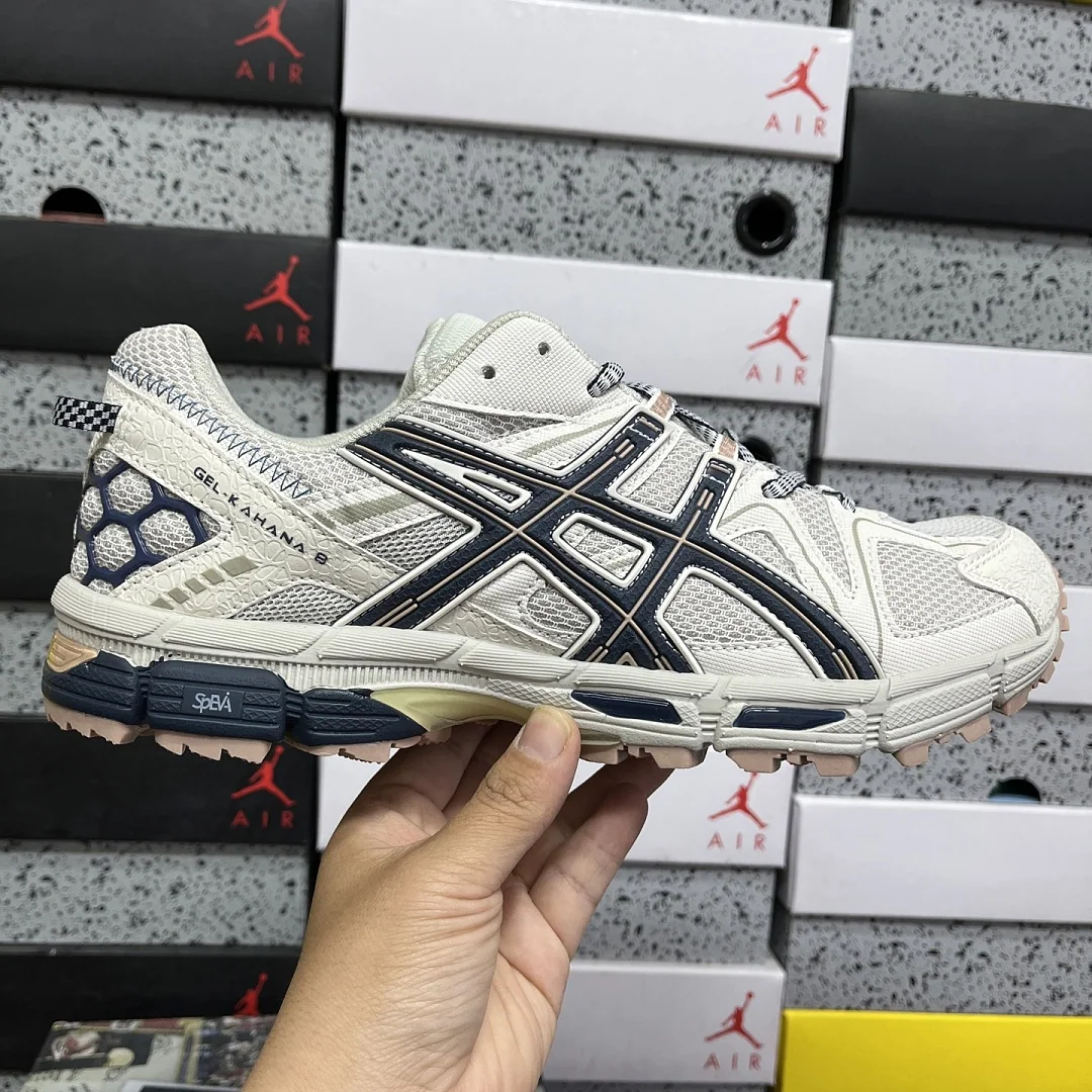아식스 [XY] 젤 카하나 8 1011B109-023 200333 Asics Gel-Kahana 8 상세 이미지 9