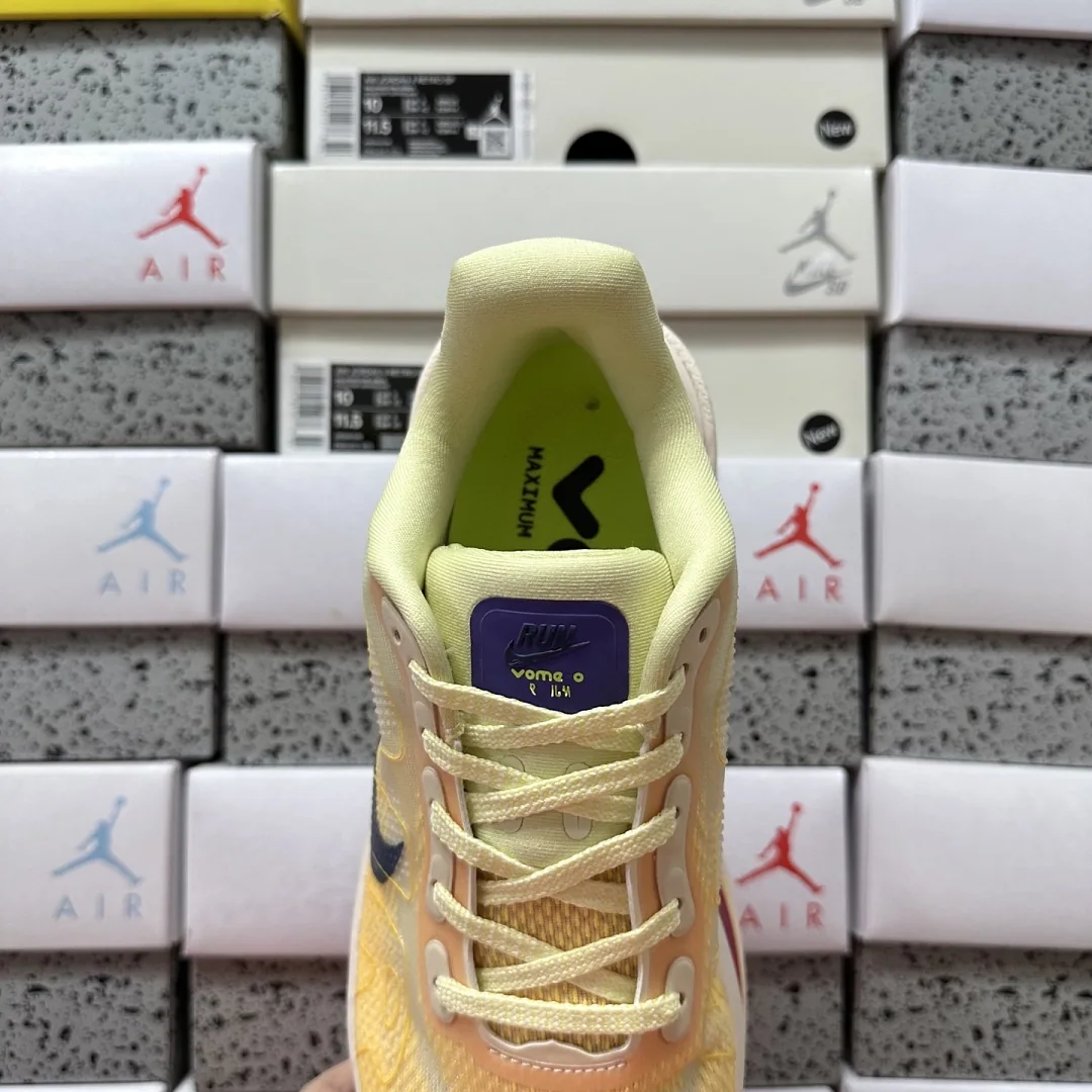 나이키 [5A] 보메로 프리미엄 옐로우 HQ2050-701 201637 Nike Vomero Premium Alabaster 상세 이미지 6