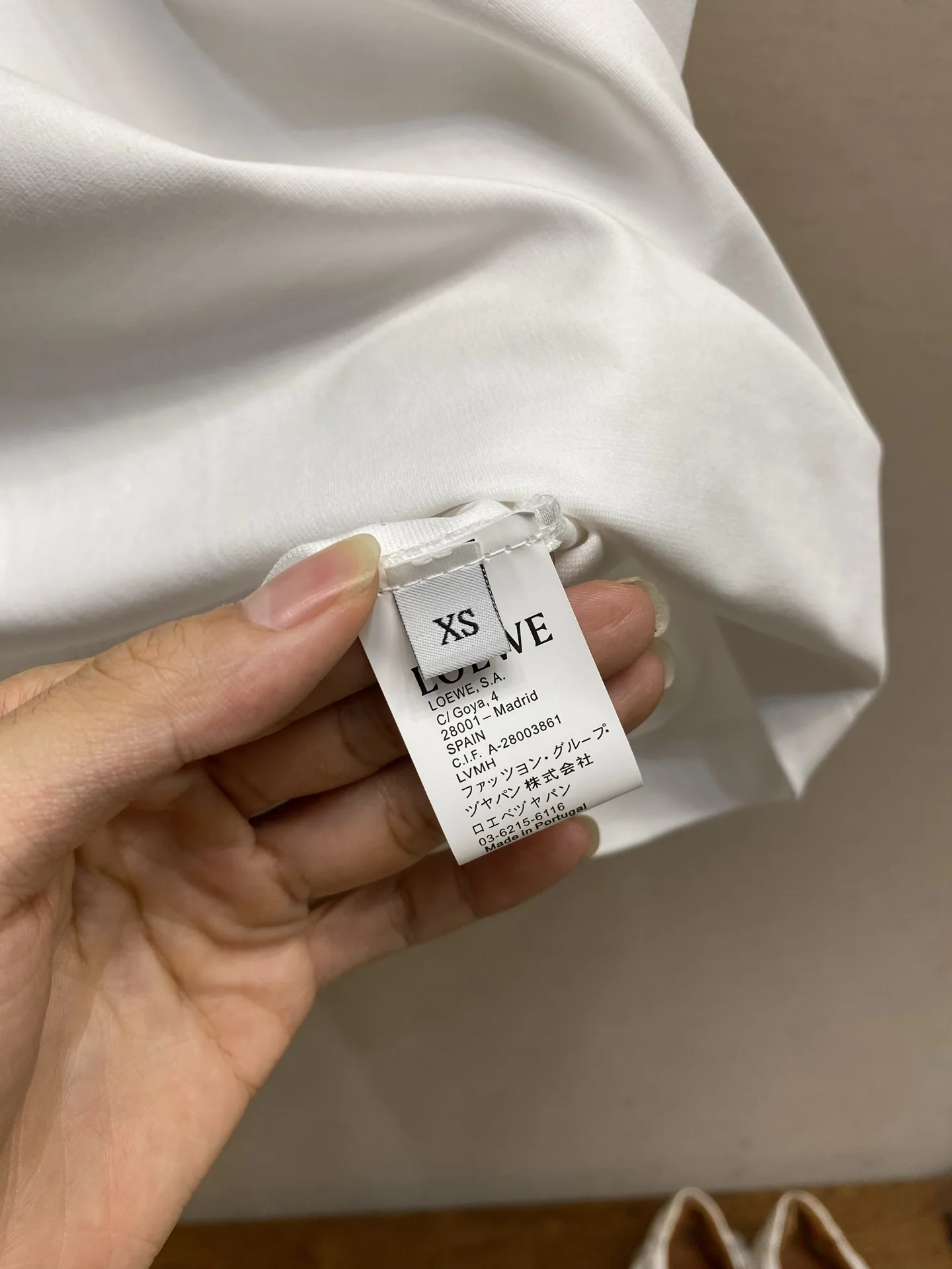 로에베 컬러 블록 자수 남성 반팔 티셔츠 상세 이미지 7