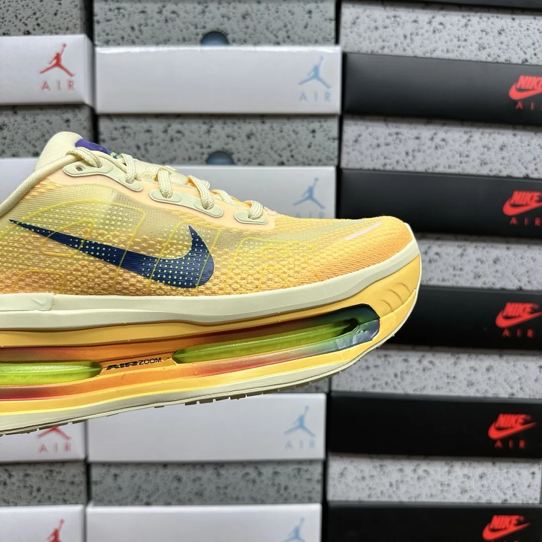 나이키 [M] 보메로 프리미엄 JQ2050-701 201660 Nike Vomero Premium Alabaster 상세 이미지 3