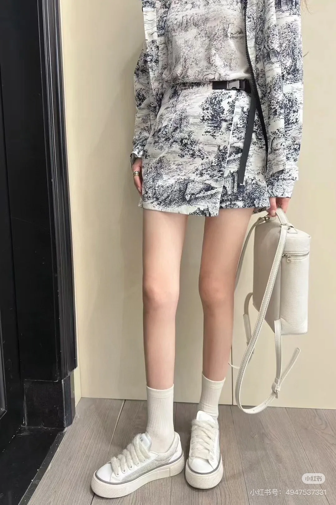디올 프린트 윈드브레이커 후드 재킷 스커트 세트 상세 이미지 5