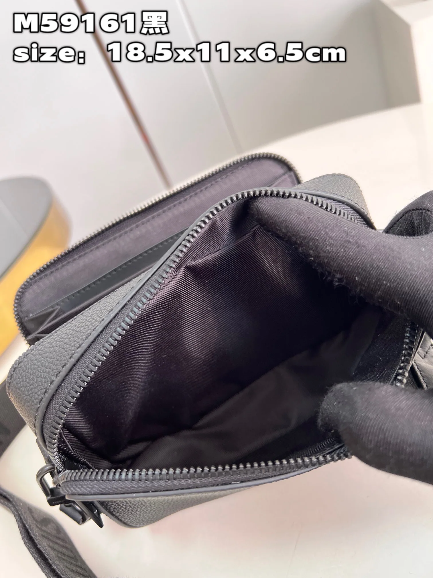 루이비통 알파 웨어러블 월렛 가방 M59161 상세 이미지 9