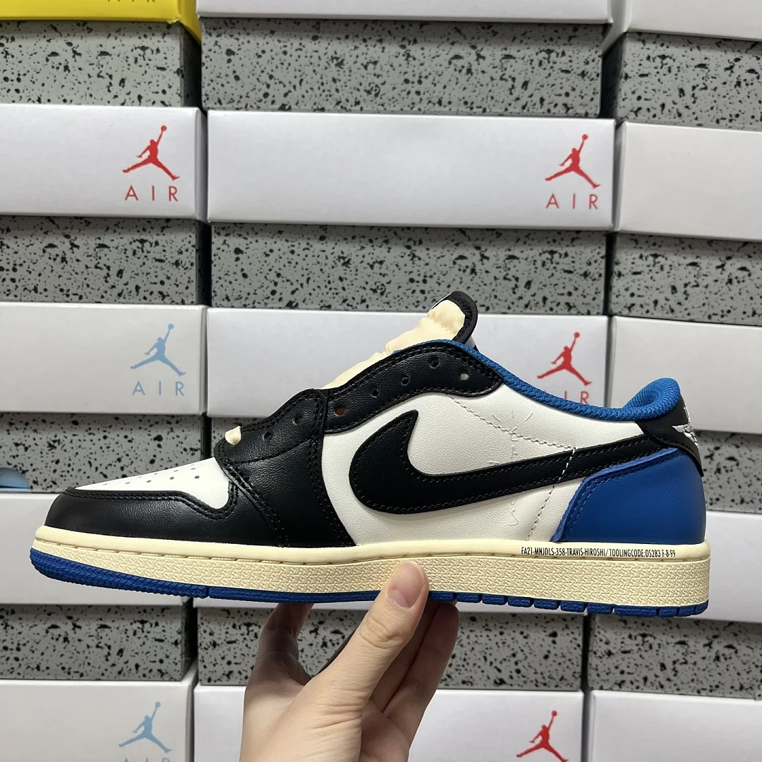 나이키 [PK] DM7866-140 201945 Nike Fragment X Travis Scott 2.0 상세 이미지 9