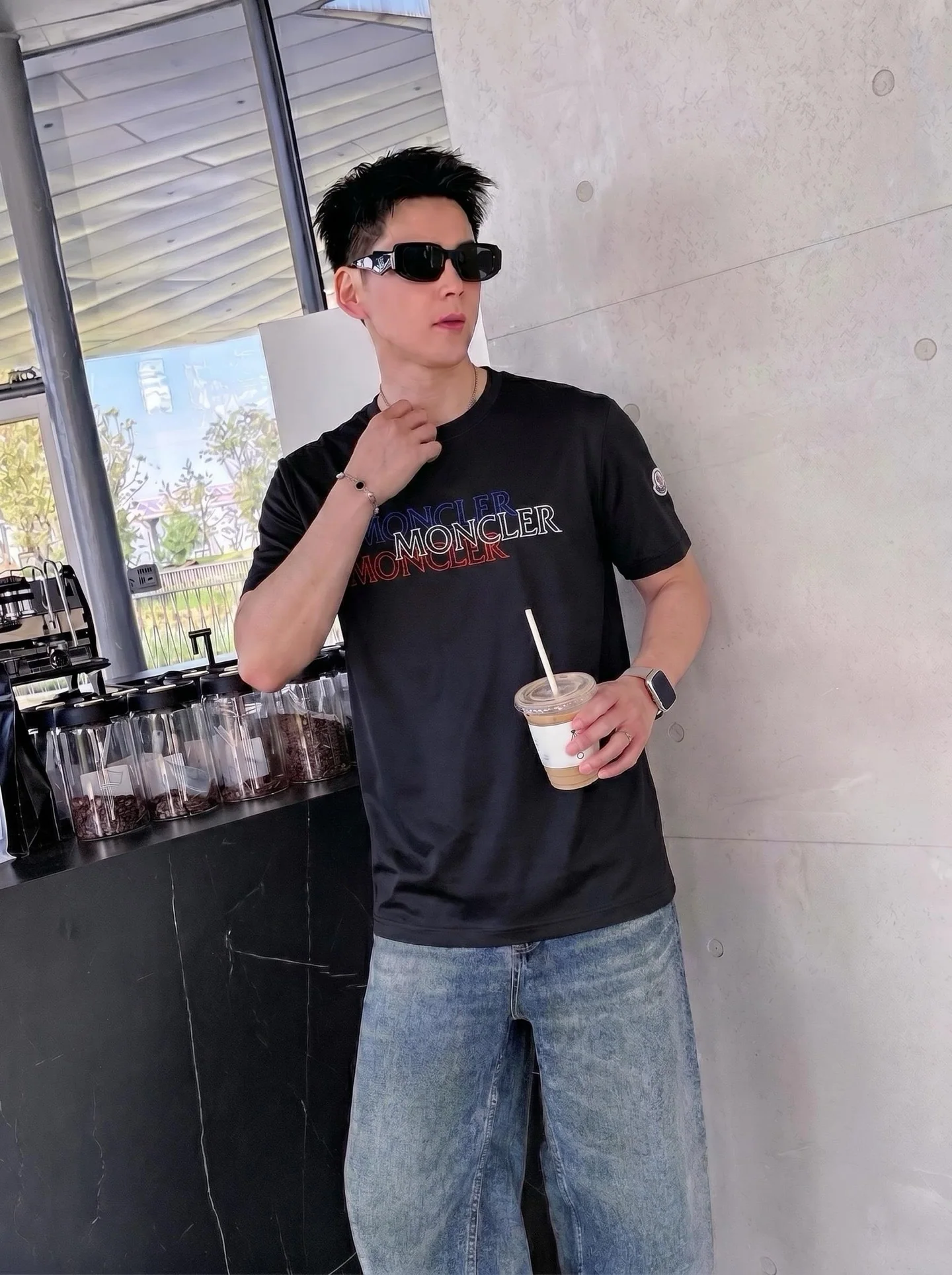 몽클레어 크루넥 반팔 티셔츠 상세 이미지 4