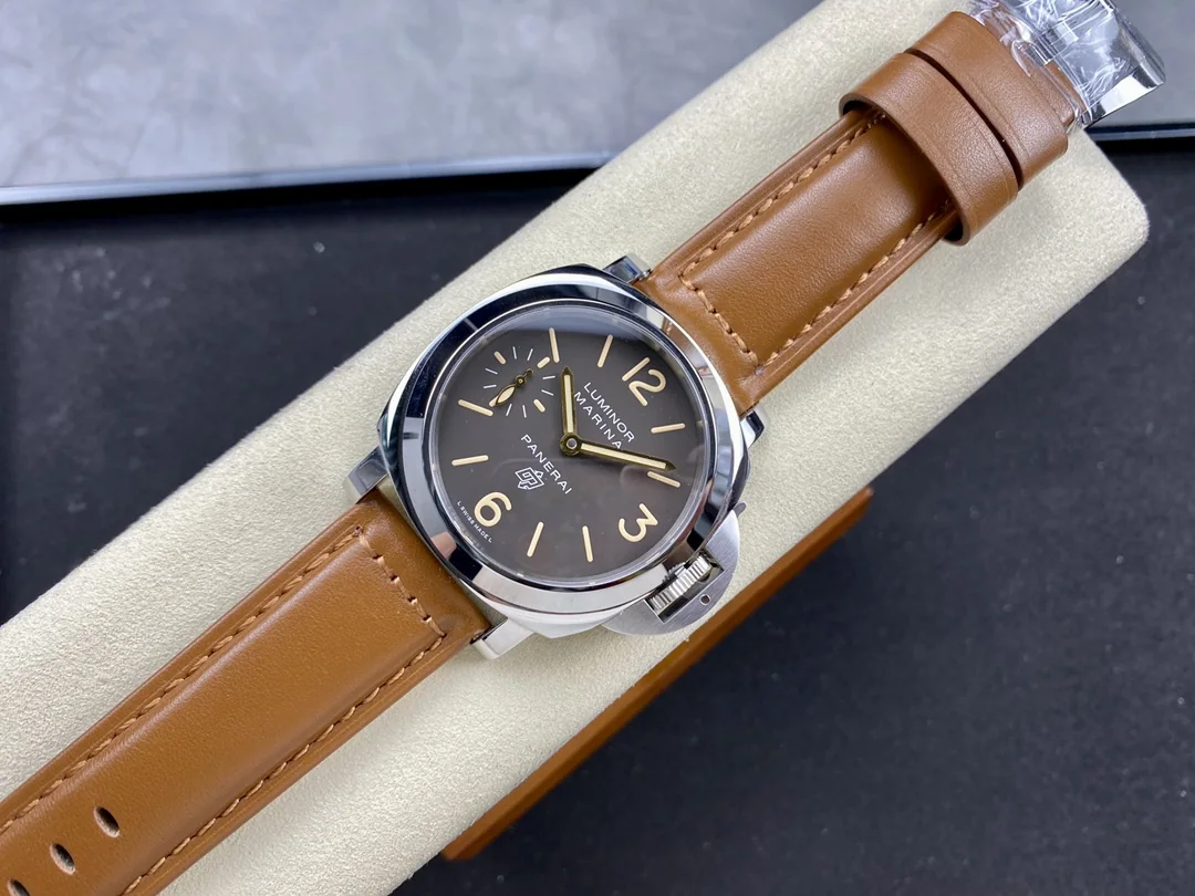 파네라이 PAM632 로즈골드 수동 시계 상세 이미지 4