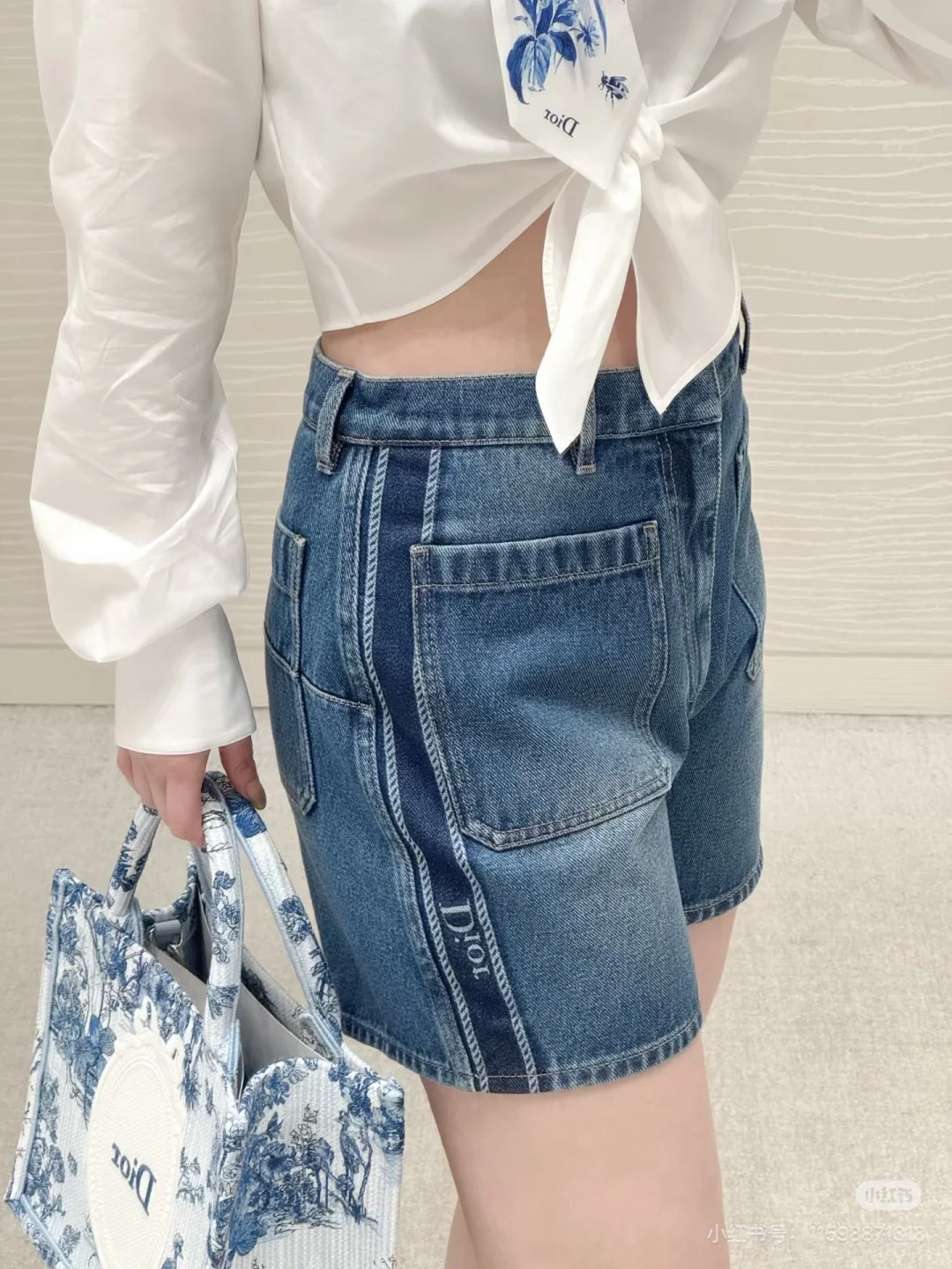 디올 하이웨스트 루즈핏 데님 바지 151737