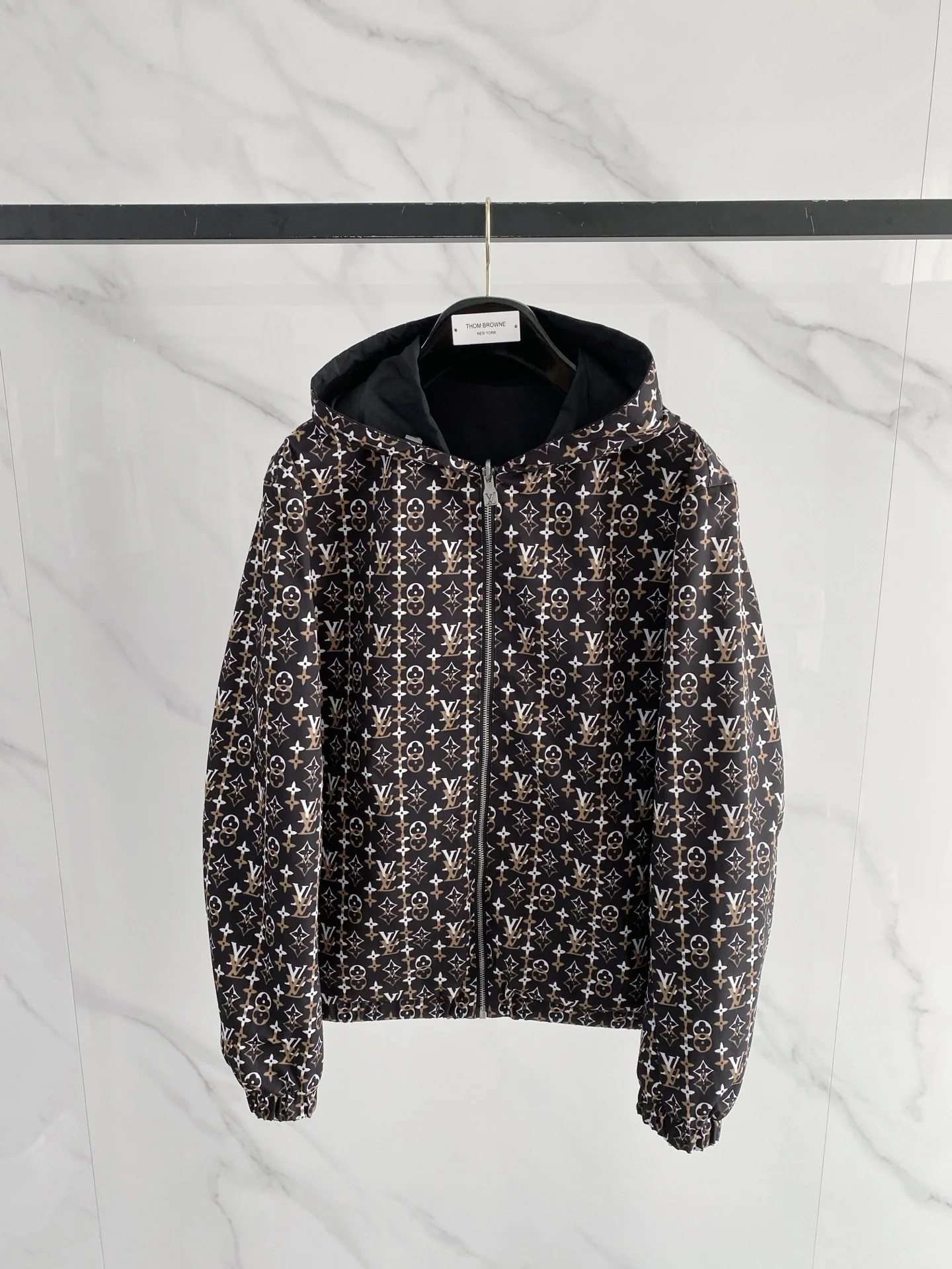 루이비통 2026 S/S 런웨이 클래식 가죽 라벨 재킷 19387 Louis Vuitton 상세 이미지 2