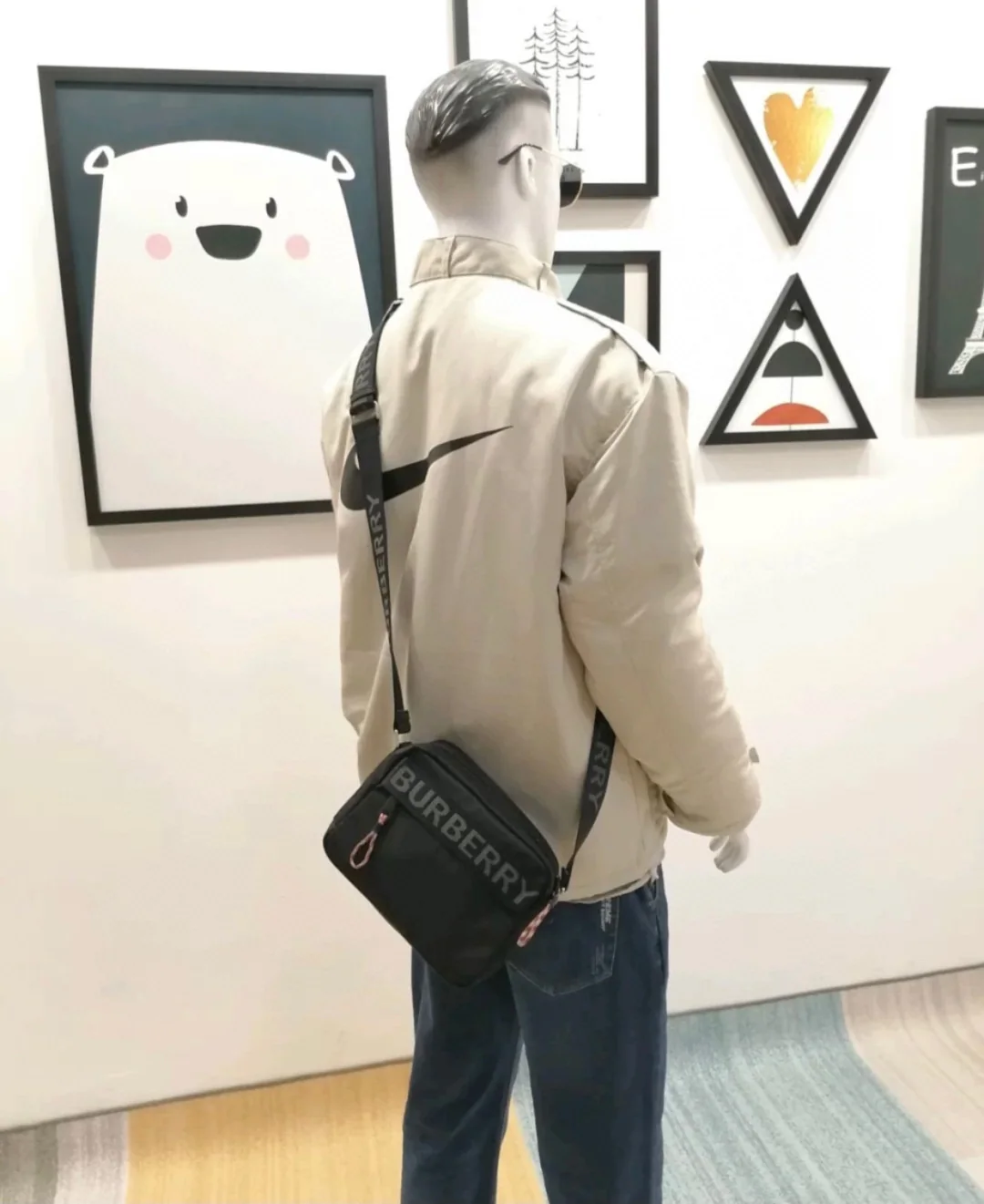 버버리 카메라 가방 상세 이미지 8