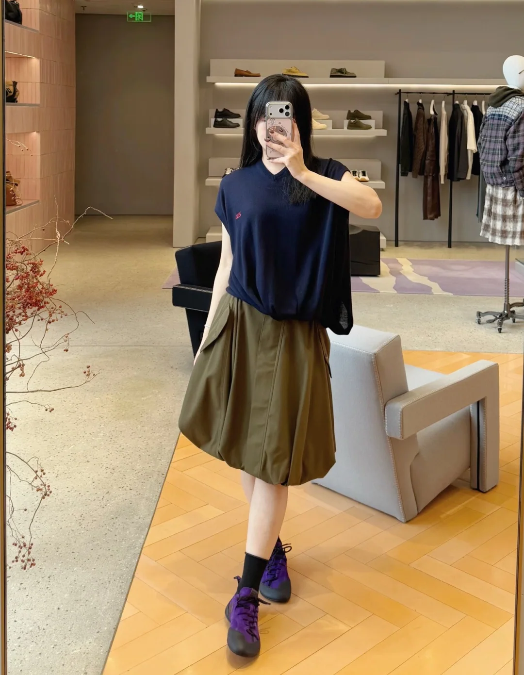 로에베 오리브 그린 불규칙 튤립 스커트 상세 이미지 7