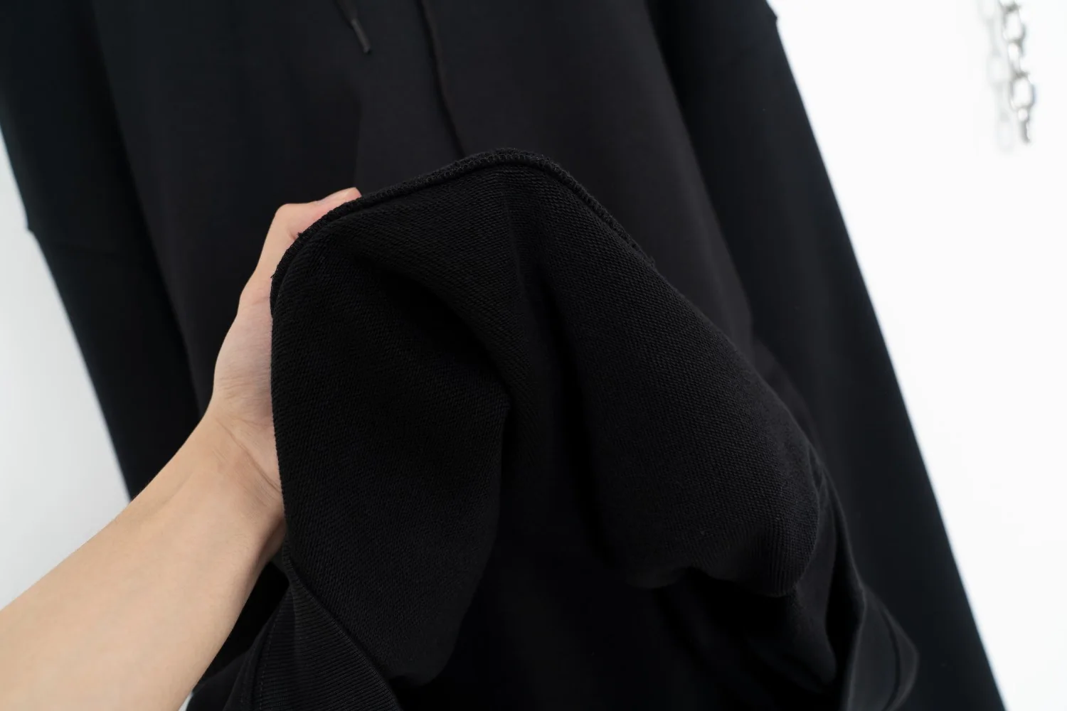 발렌시아가 남성 로고 후드 스웨트셔츠 상세 이미지 9
