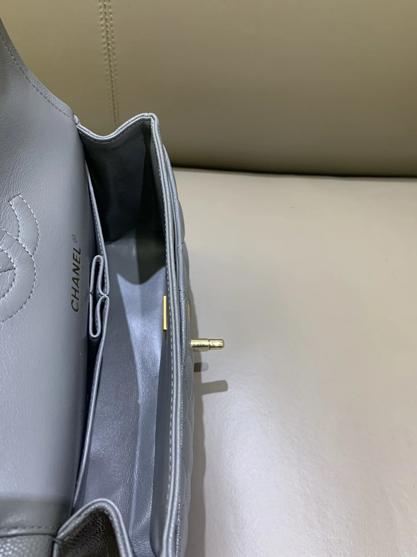 샤넬 cf 스몰 피셔맨쉬어 쎄미그레인 가방 상세 이미지 8
