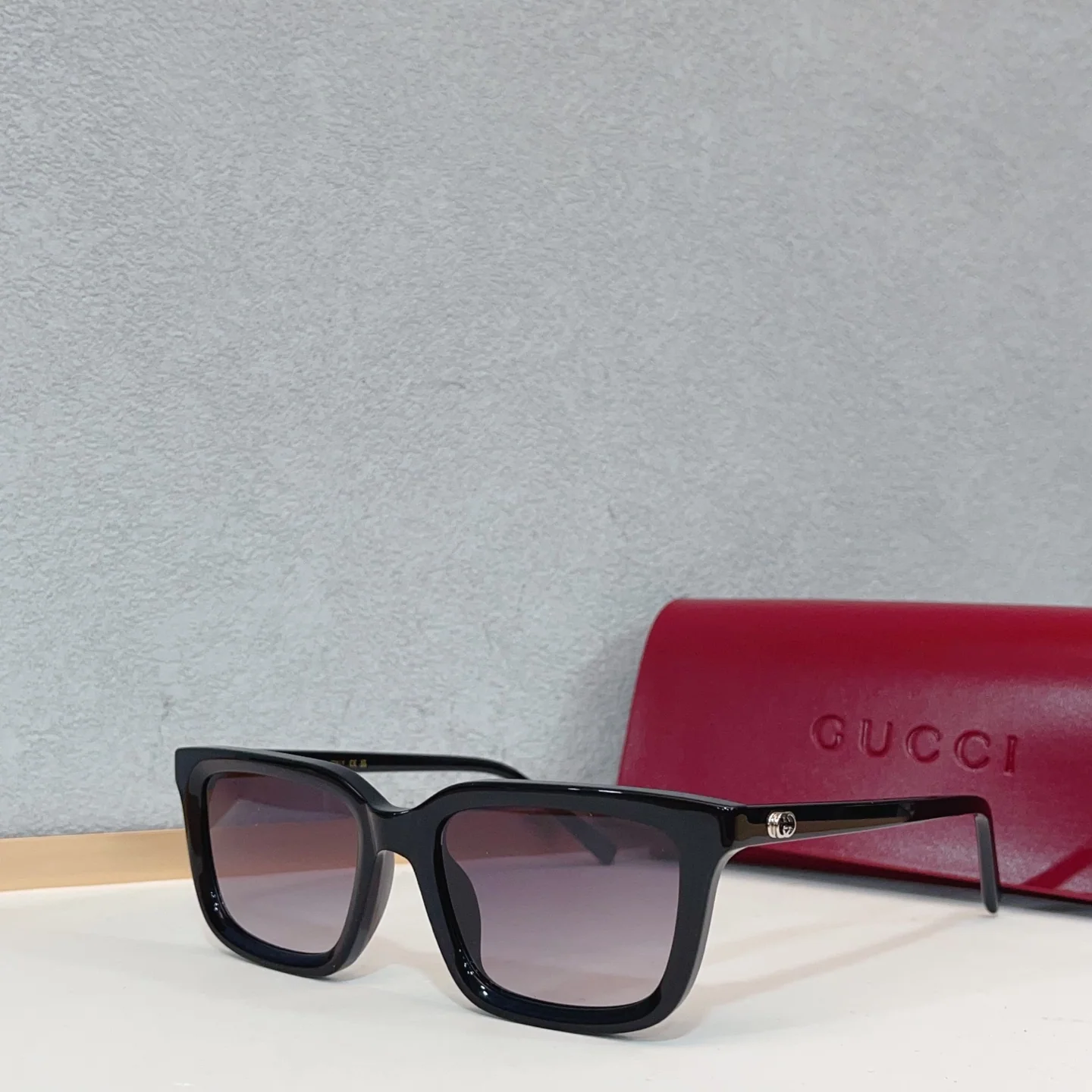 구찌 선글라스 56608 Gucci Sunglasses 상세 이미지 2